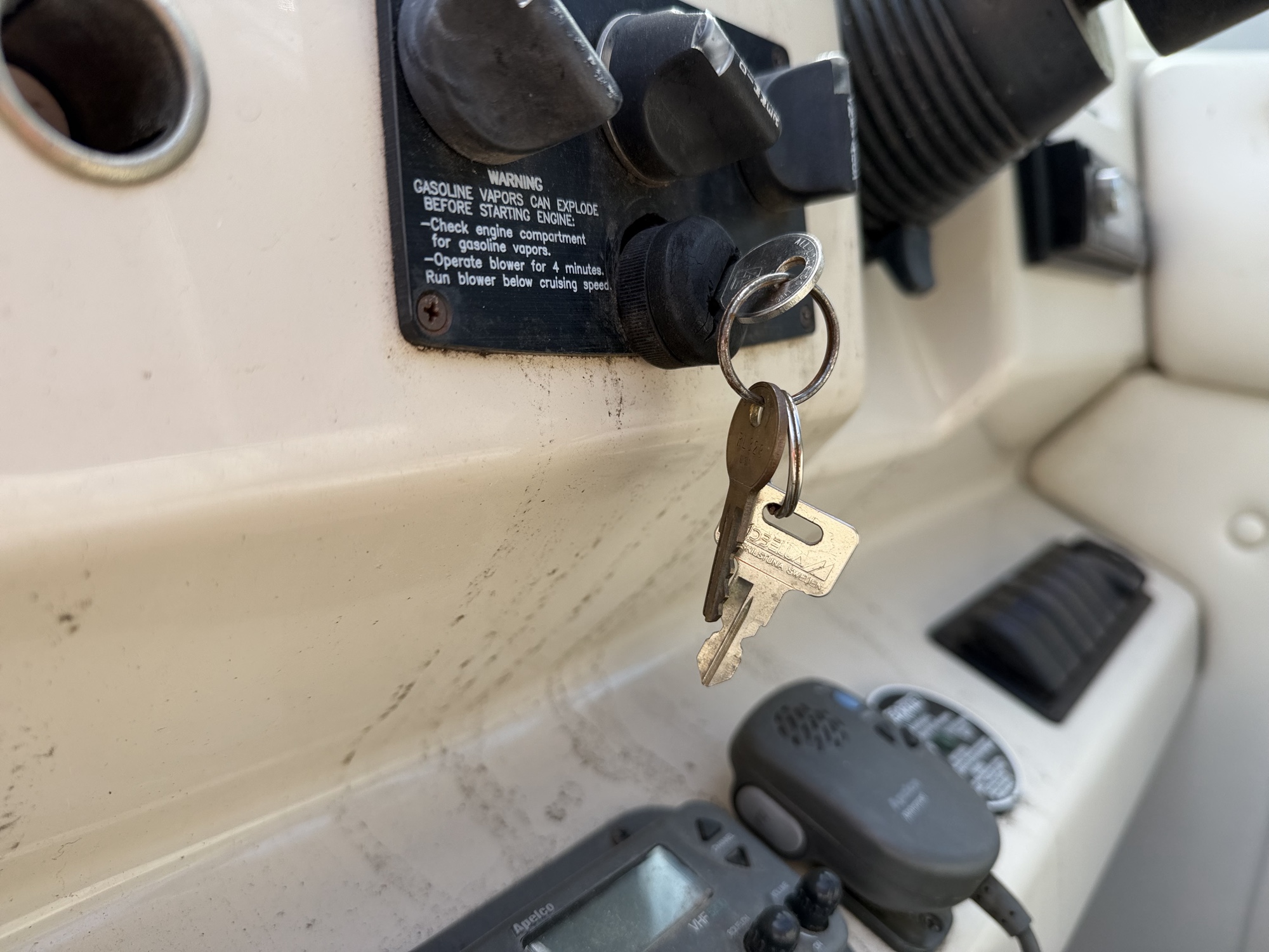 1998 mariah z-280 for sale near elk-river, minnesota 106447_51_keys.jpg