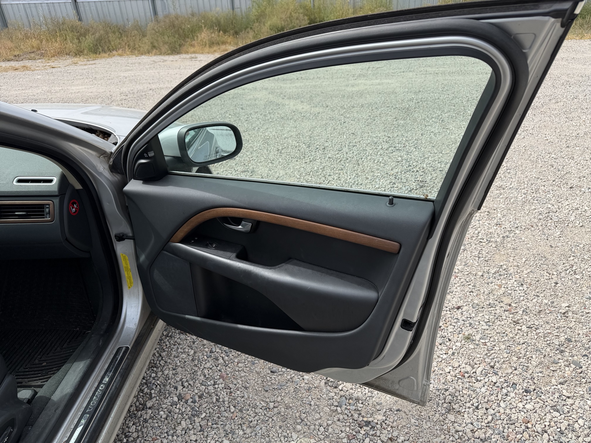 2008 volvo s80 t6 with 159537 miles for sale near elk-river, minnesota 106448_32_passenger_door_panel.jpg