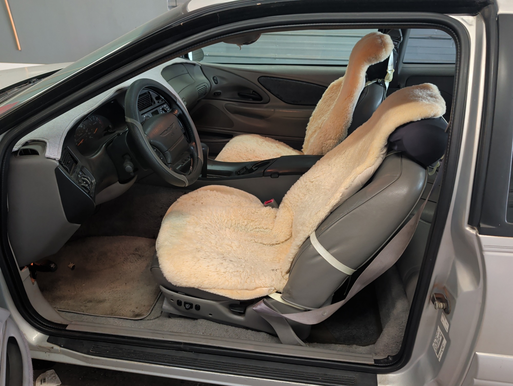 1997 ford thunderbird lx with 157882 miles for sale near elk-river, minnesota 106449_22_driver_seat.jpg