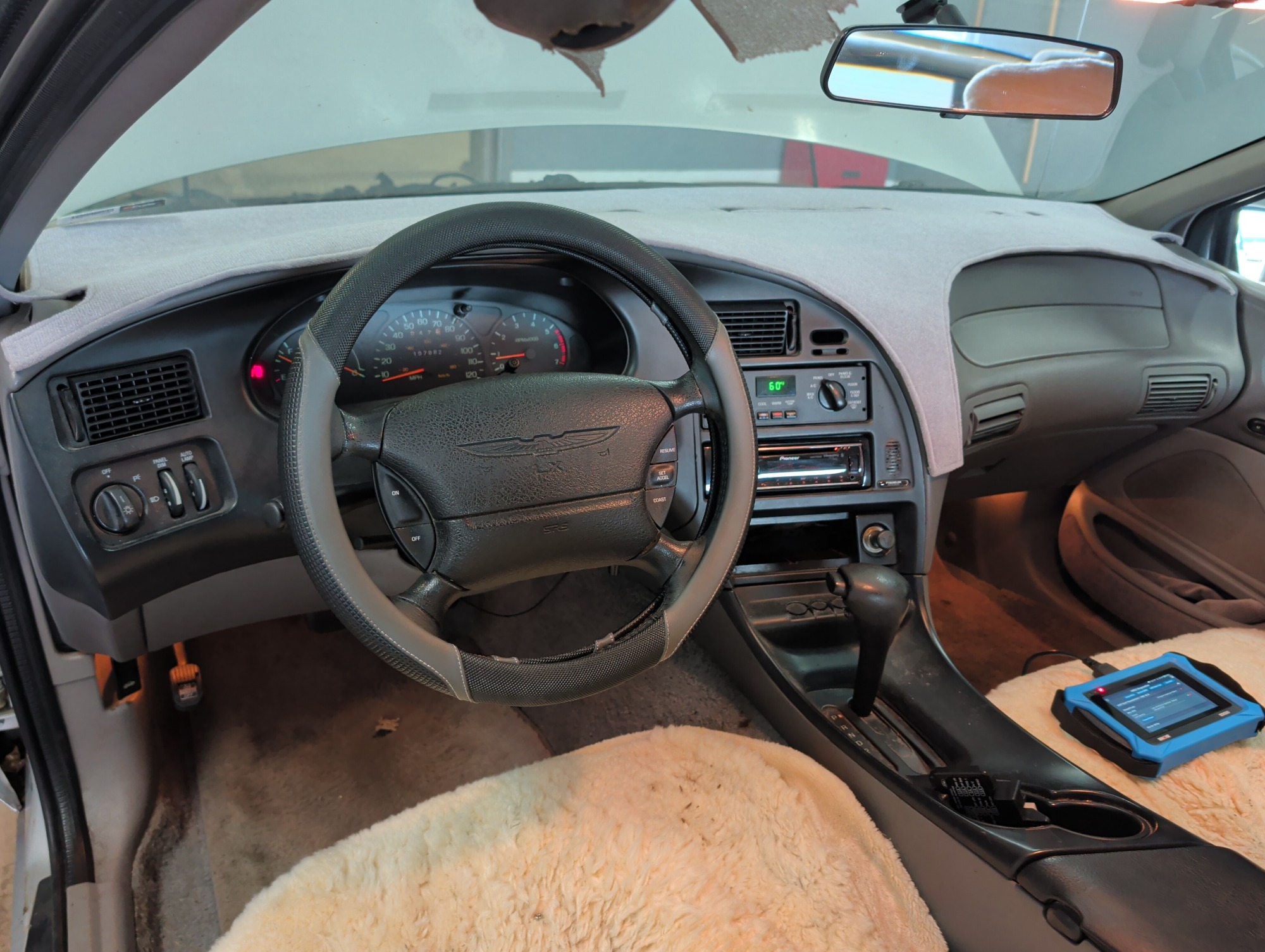 1997 ford thunderbird lx with 157882 miles for sale near elk-river, minnesota 106449_34_whole_dash.jpg