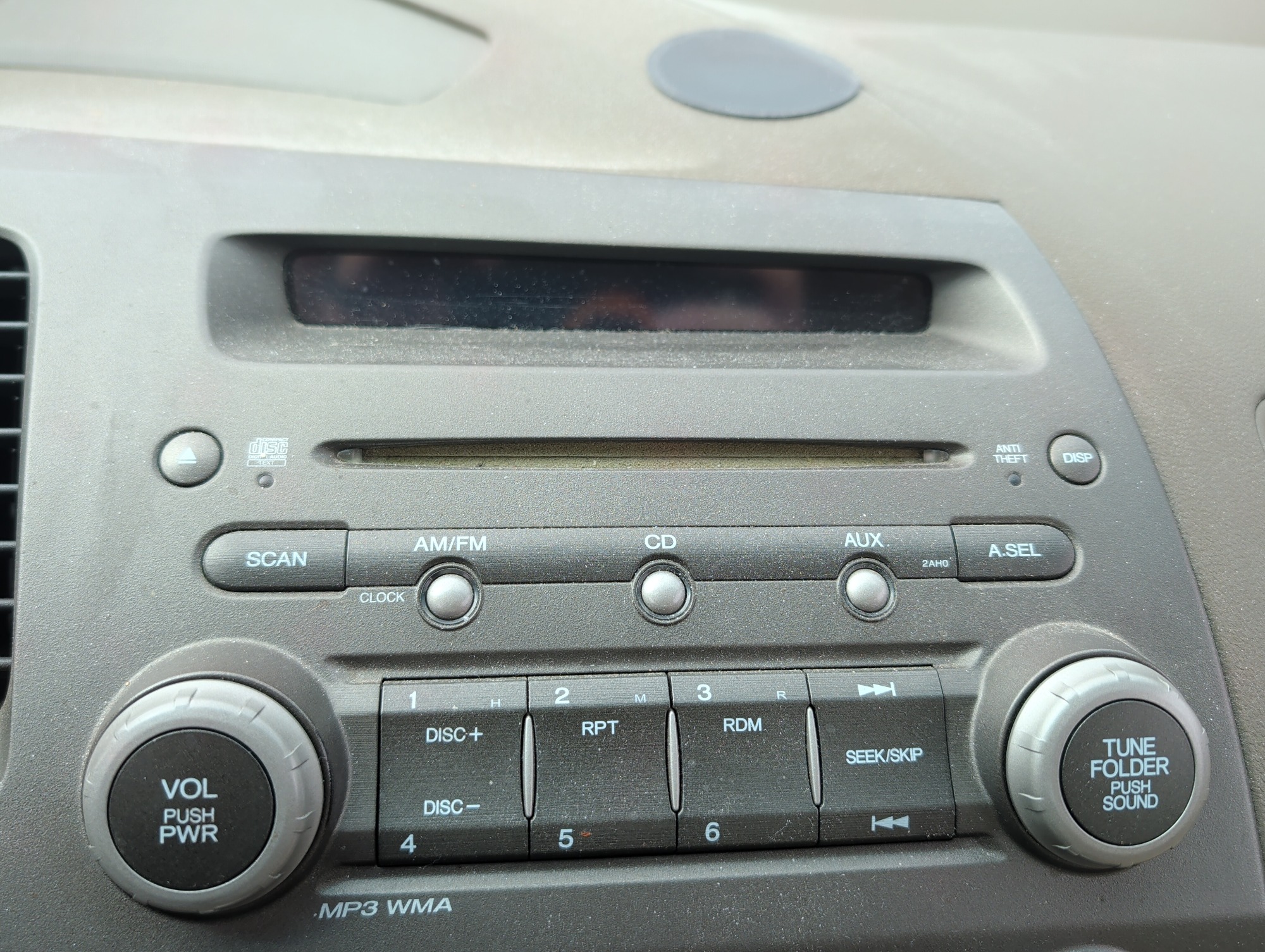 2008 honda civic ex-sedan-at with 245835 miles for sale near elk-river, minnesota 106450_39_radio_closeup.jpg
