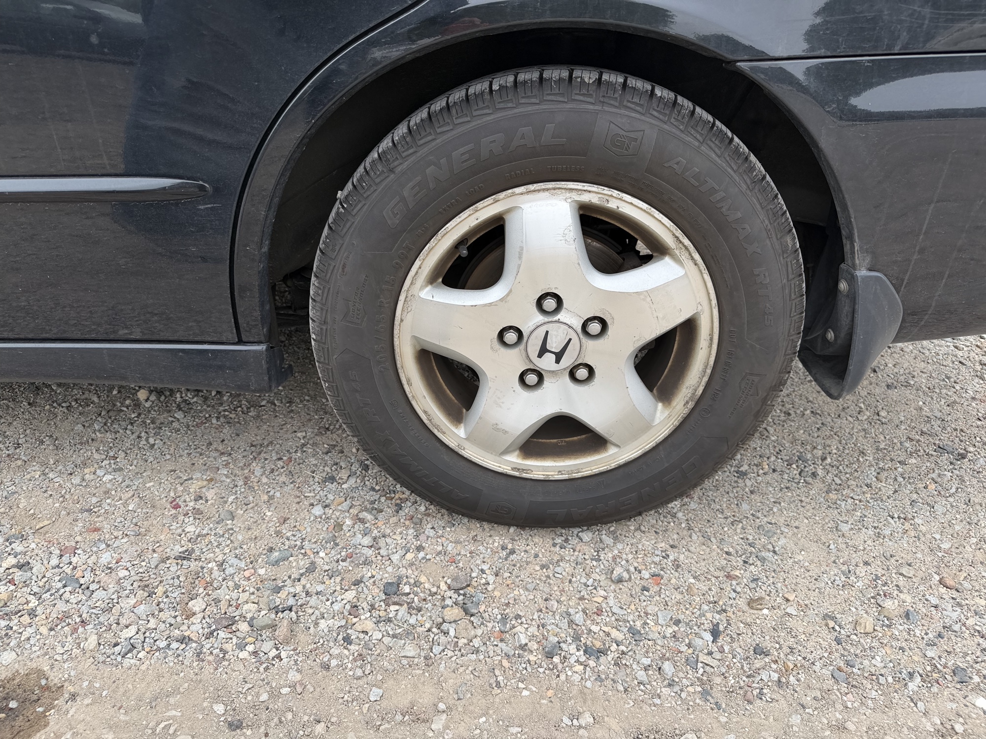 1998 honda accord ex-v6-sedan with 156885 miles for sale near elk-river, minnesota 106451_13_rear_drv_wheel.jpg