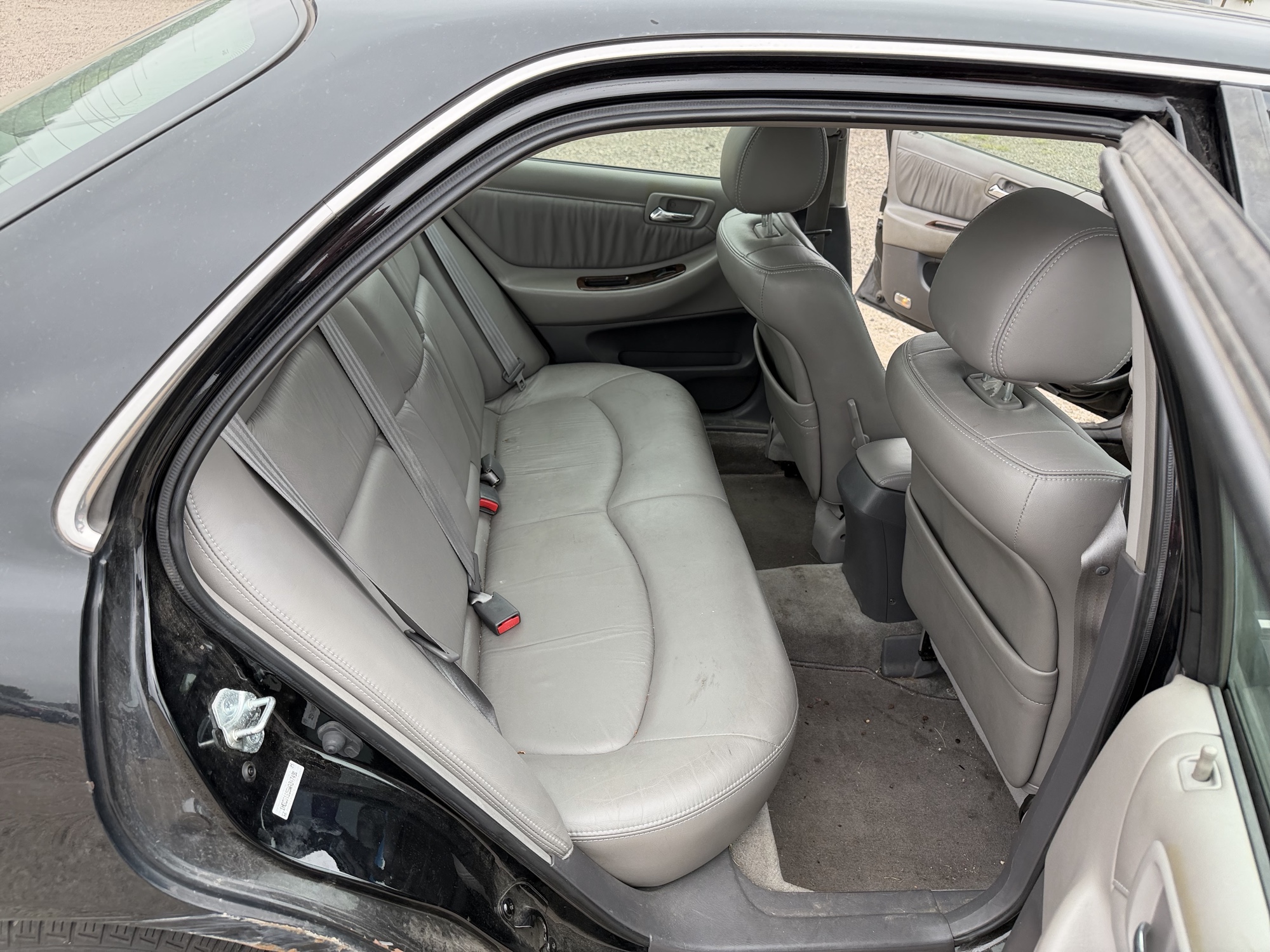 1998 honda accord ex-v6-sedan with 156885 miles for sale near elk-river, minnesota 106451_28_pass_rear_seat.jpg