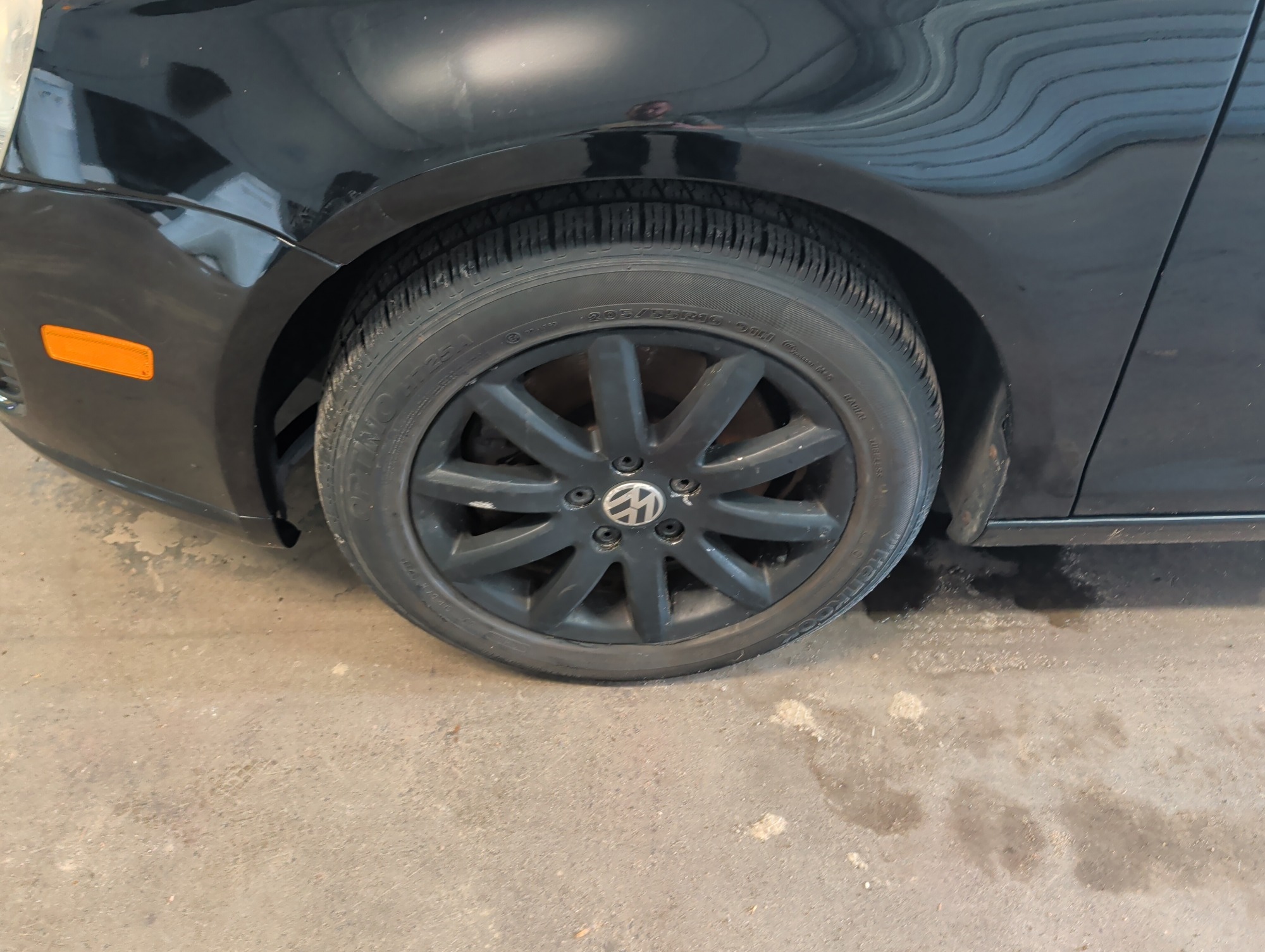 2006 volkswagen jetta with 106136 miles for sale near elk-river, minnesota 106452_12_drv_front_wheel.jpg