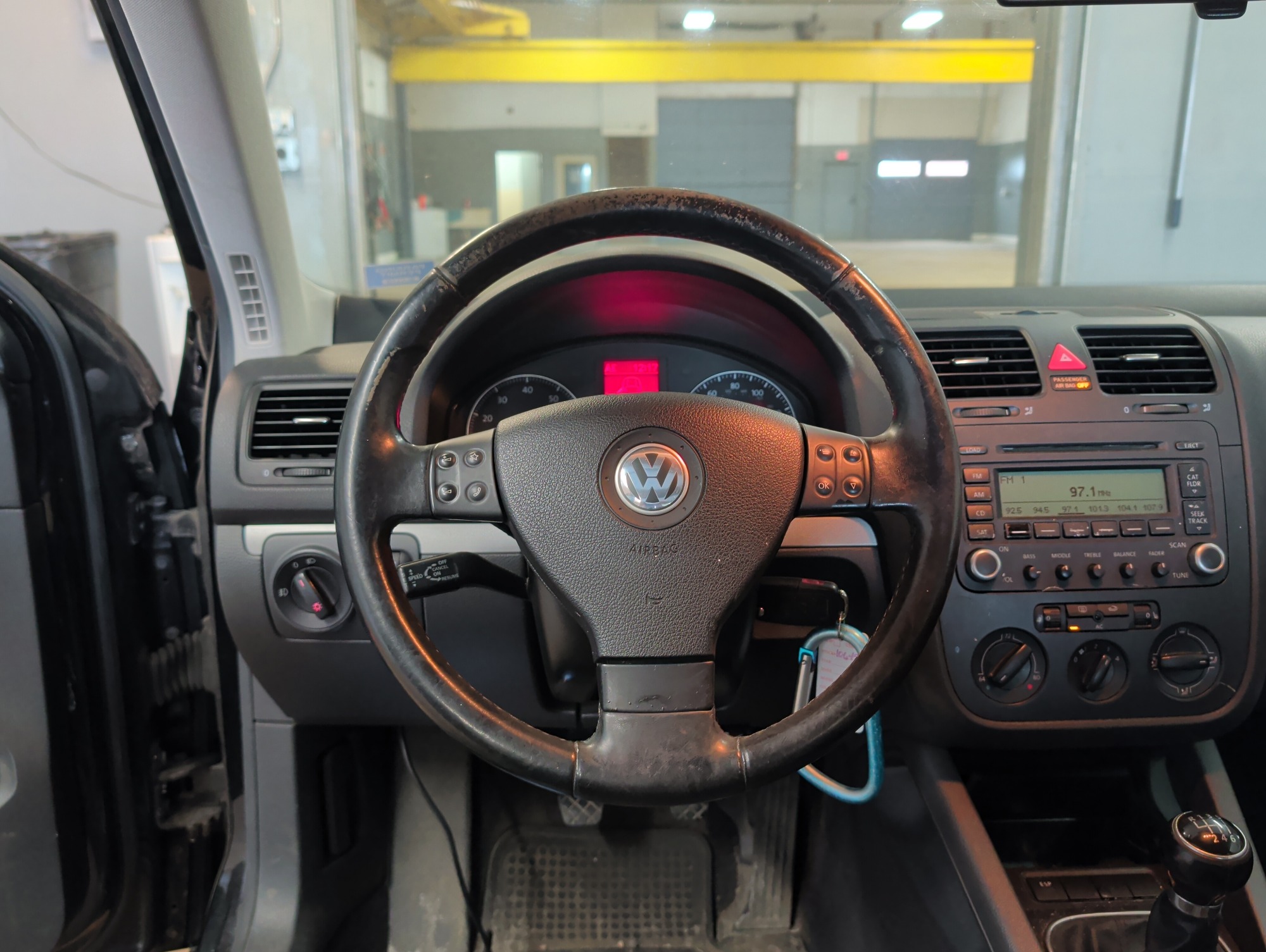 2006 volkswagen jetta with 106136 miles for sale near elk-river, minnesota 106452_33_dash_from_driver.jpg