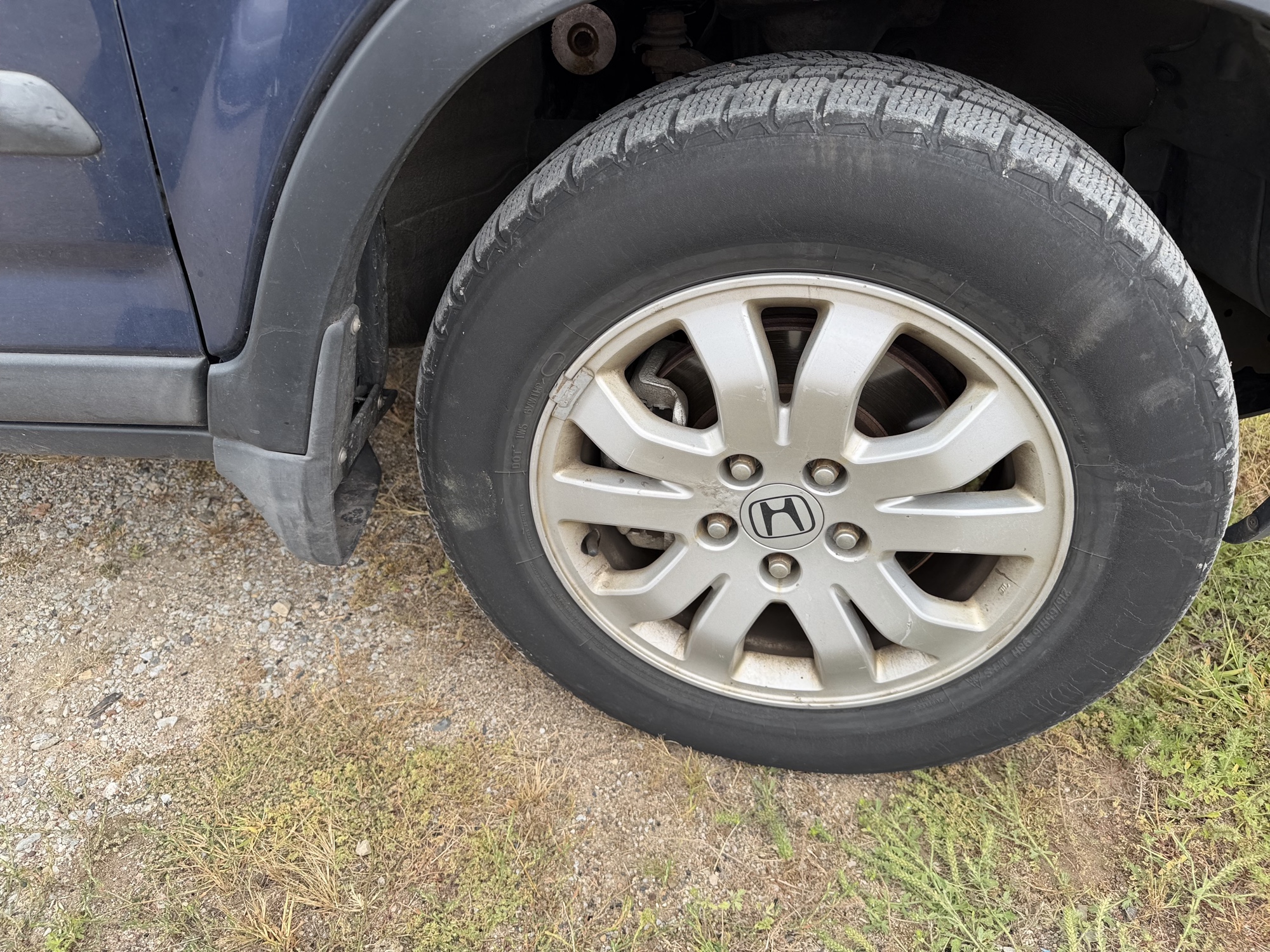 2005 honda cr-v ex-4wd-at with 222049 miles for sale near elk-river, minnesota 106453_15_front_pass_wheel.jpg