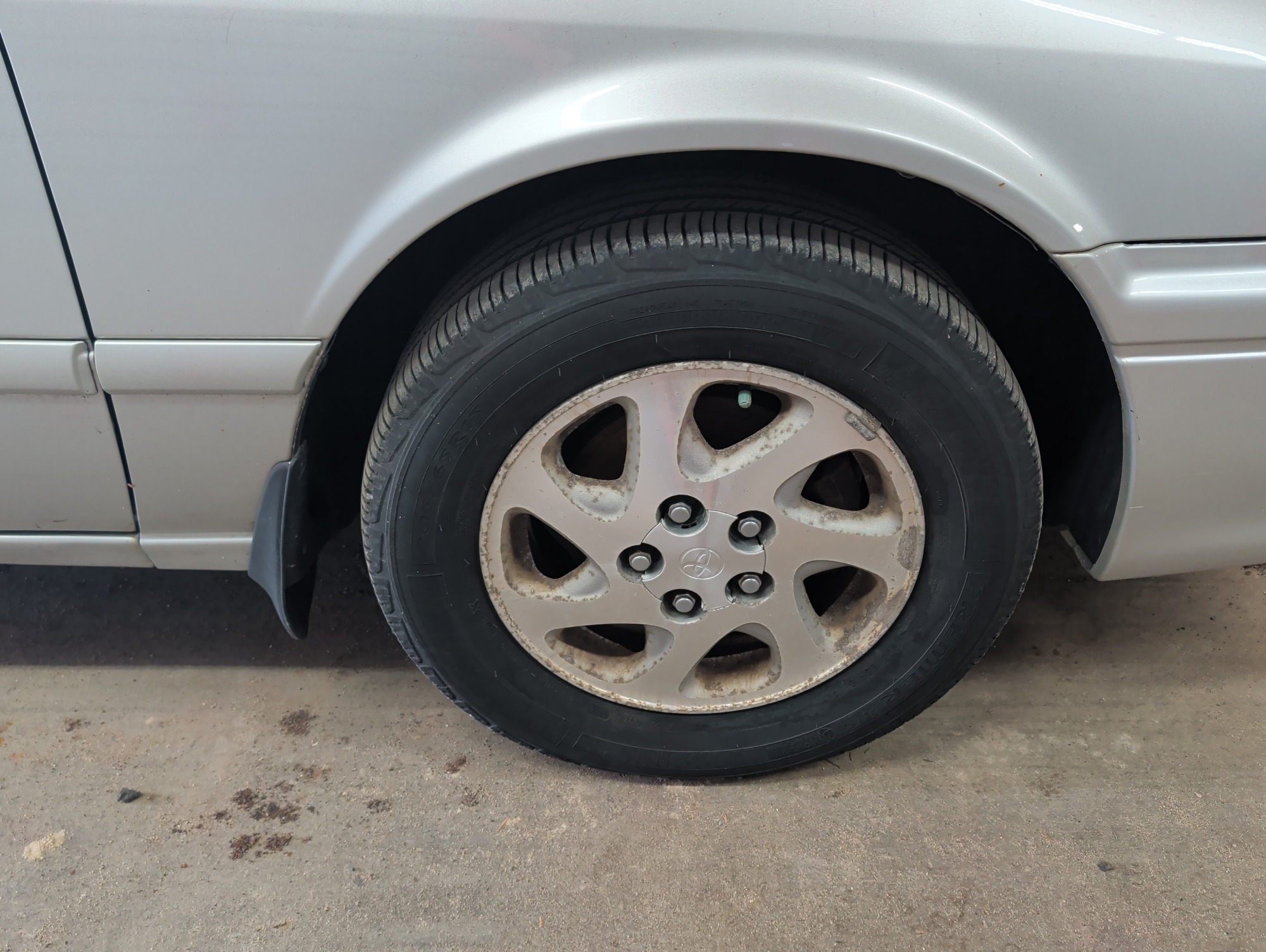 2001 toyota camry le-v6 with 106892 miles for sale near elk-river, minnesota 106458_15_front_pass_wheel.jpg