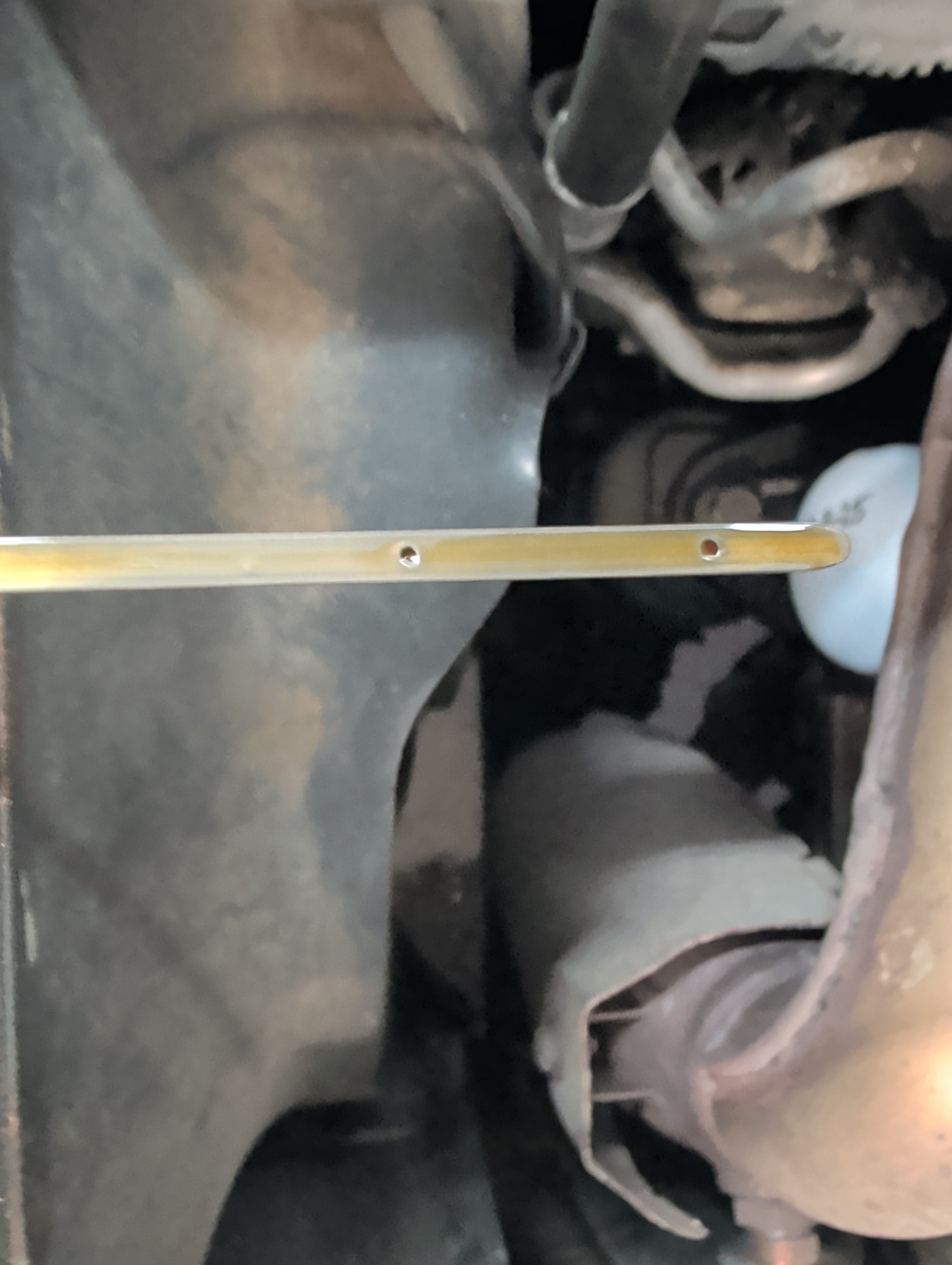 2001 toyota camry le-v6 with 106892 miles for sale near elk-river, minnesota 106458_50_oil_dipstick.jpg