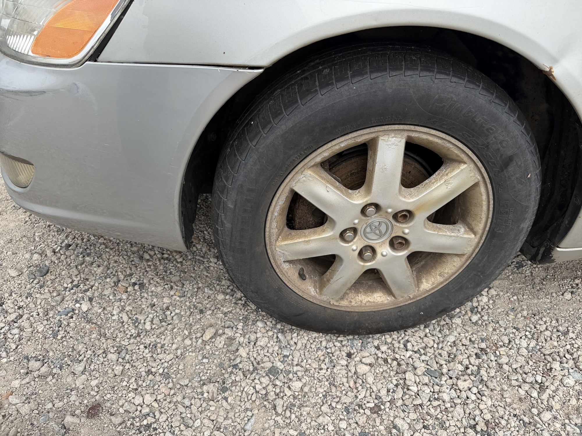 2000 toyota avalon xl with 226788 miles for sale near elk-river, minnesota 106459_12_drv_front_wheel.jpg