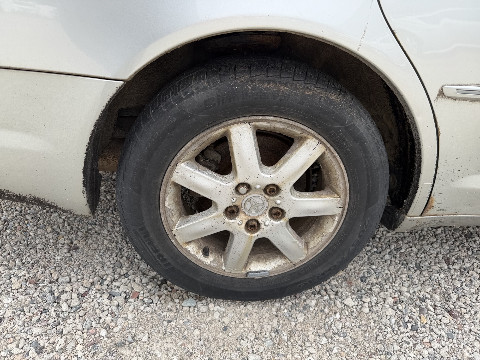 2000 toyota avalon xl with 226788 miles for sale near elk-river, minnesota 106459_14_rear_pass_wheel.jpg
