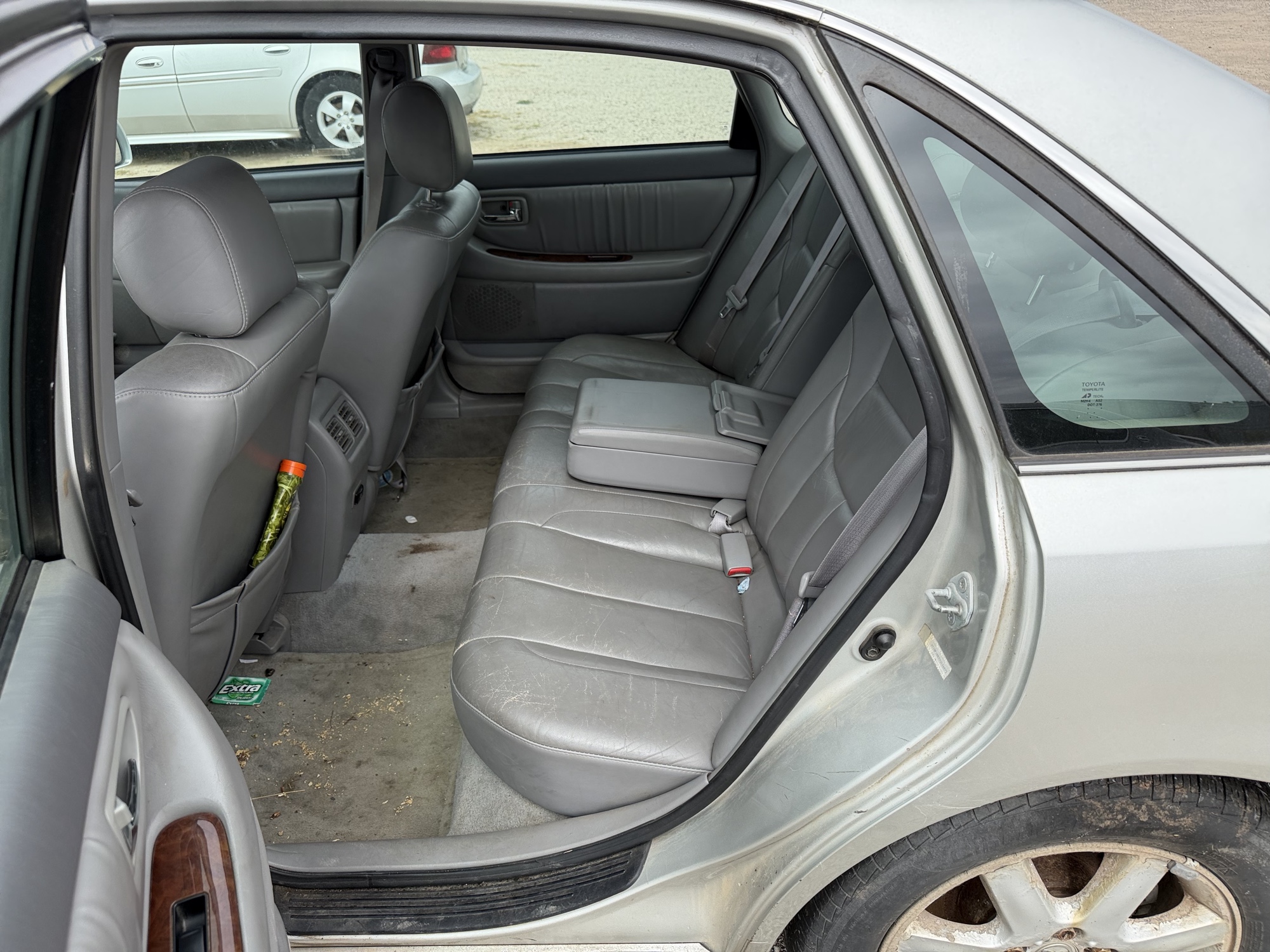 2000 toyota avalon xl with 226788 miles for sale near elk-river, minnesota 106459_24_drv_rear_seat.jpg