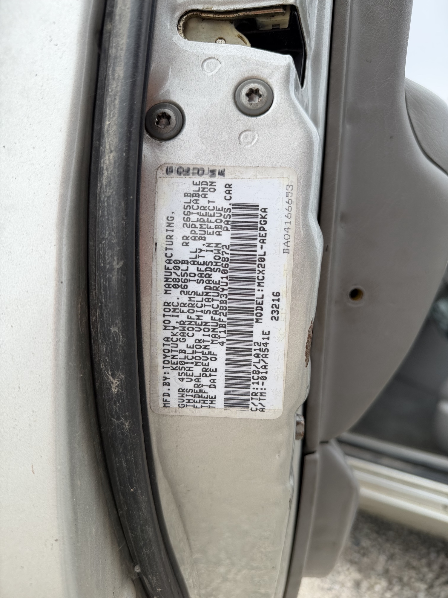 2000 toyota avalon xl with 226788 miles for sale near elk-river, minnesota 106459_47_door_vin_sticker.jpg