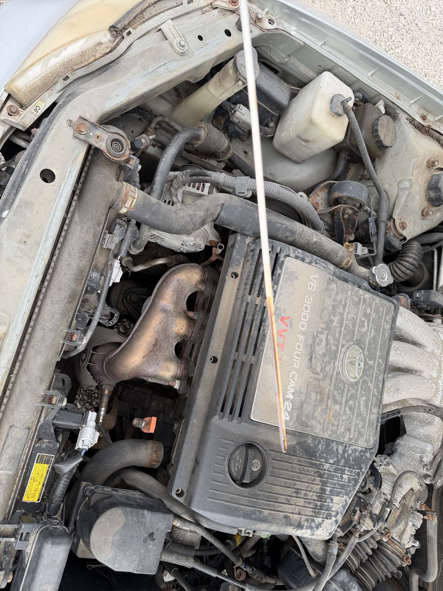2000 toyota avalon xl with 226788 miles for sale near elk-river, minnesota 106459_50_oil_dipstick.jpg