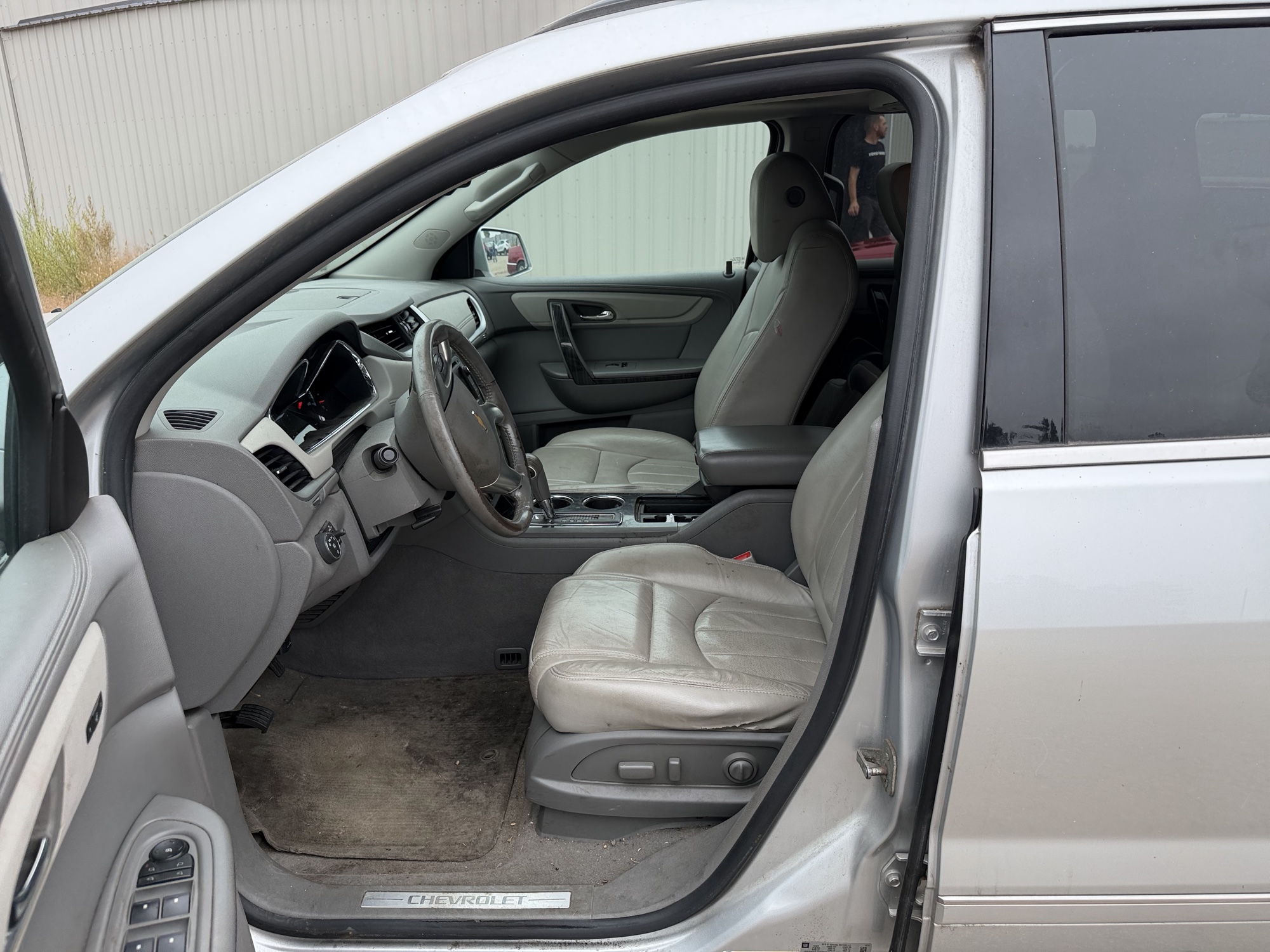2014 chevrolet traverse ltz-awd with 293494 miles for sale near elk-river, minnesota 106460_22_driver_seat.jpg