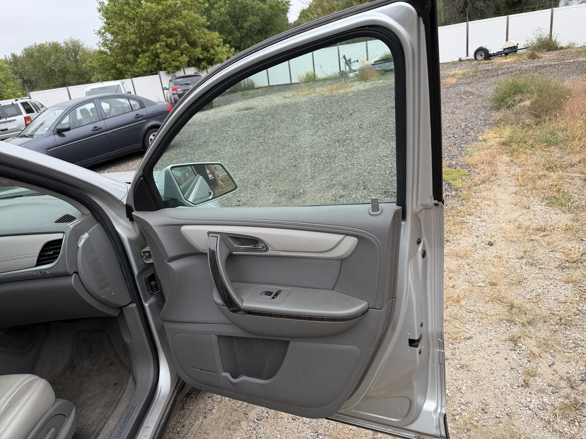 2014 chevrolet traverse ltz-awd with 293494 miles for sale near elk-river, minnesota 106460_32_passenger_door_panel.jpg