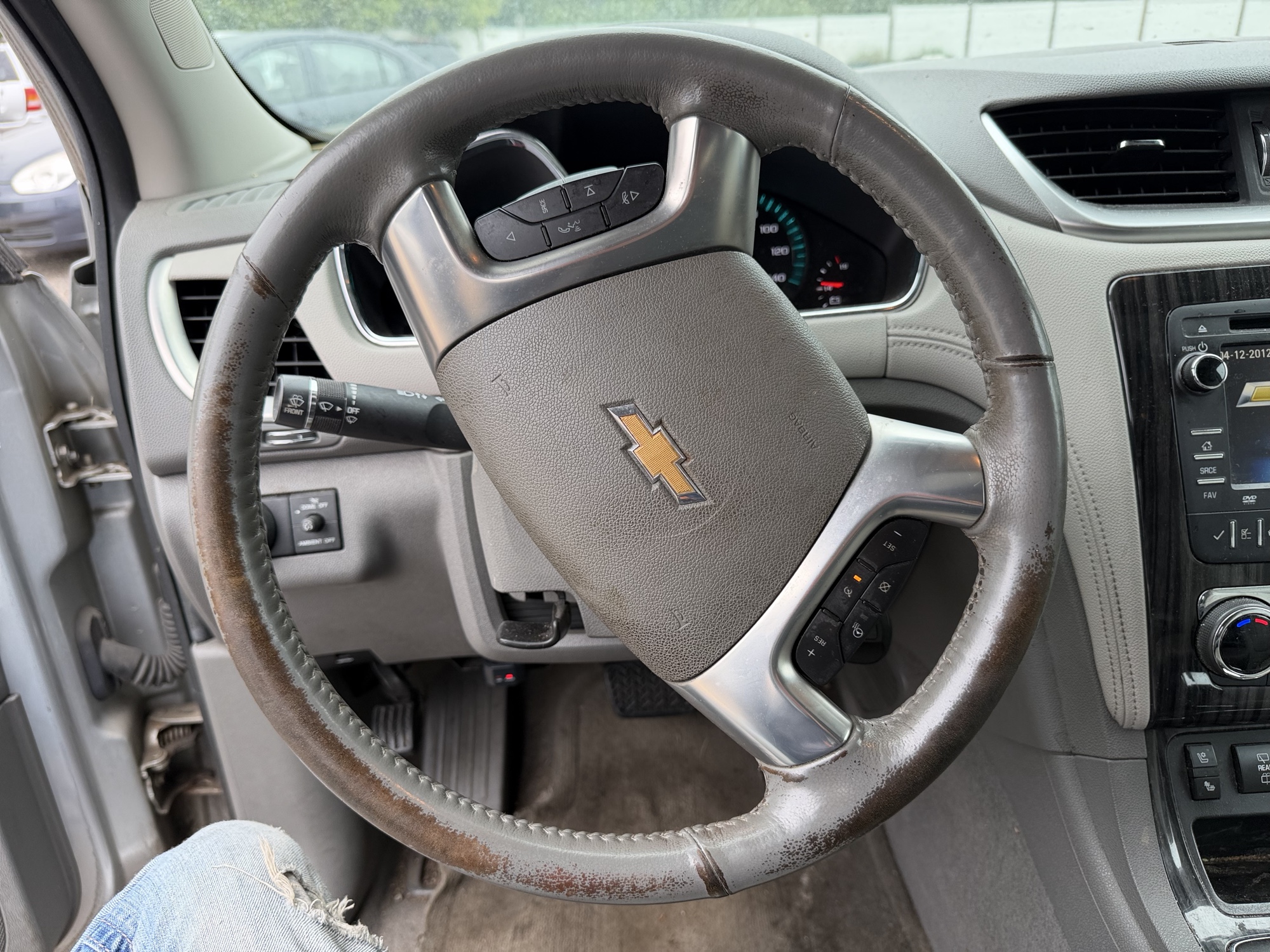 2014 chevrolet traverse ltz-awd with 293494 miles for sale near elk-river, minnesota 106460_36_steering_wheel.jpg