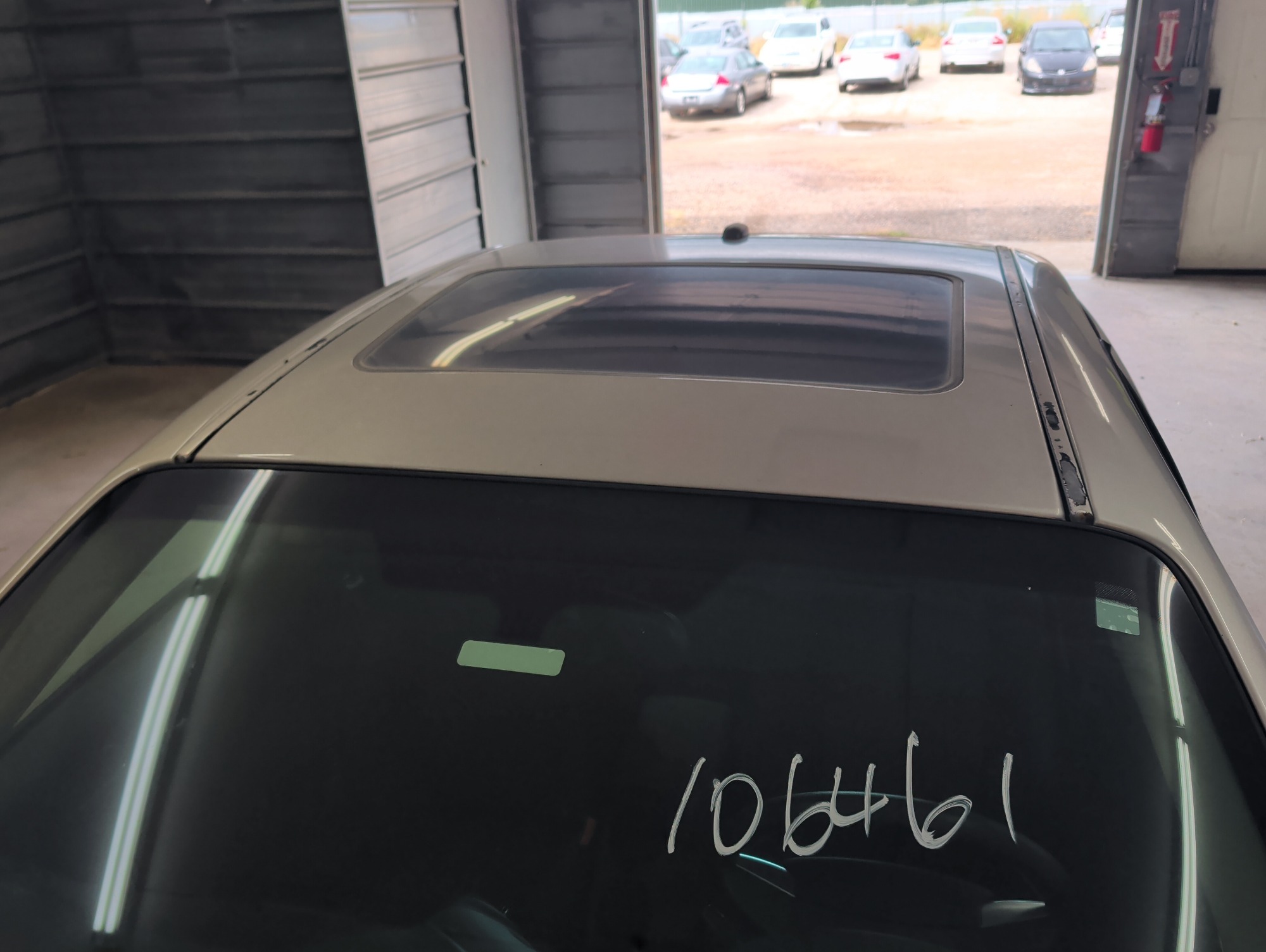 2007 pontiac grand-prix sedan with 184147 miles for sale near elk-river, minnesota 106461_11_roof.jpg