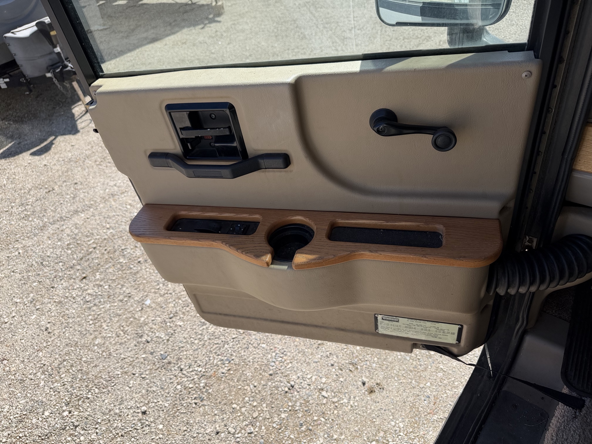 2000 ford stripped-chassis-motorhome - with 64127 miles for sale near elk-river, minnesota 106462_23_driver_door_panel.jpg