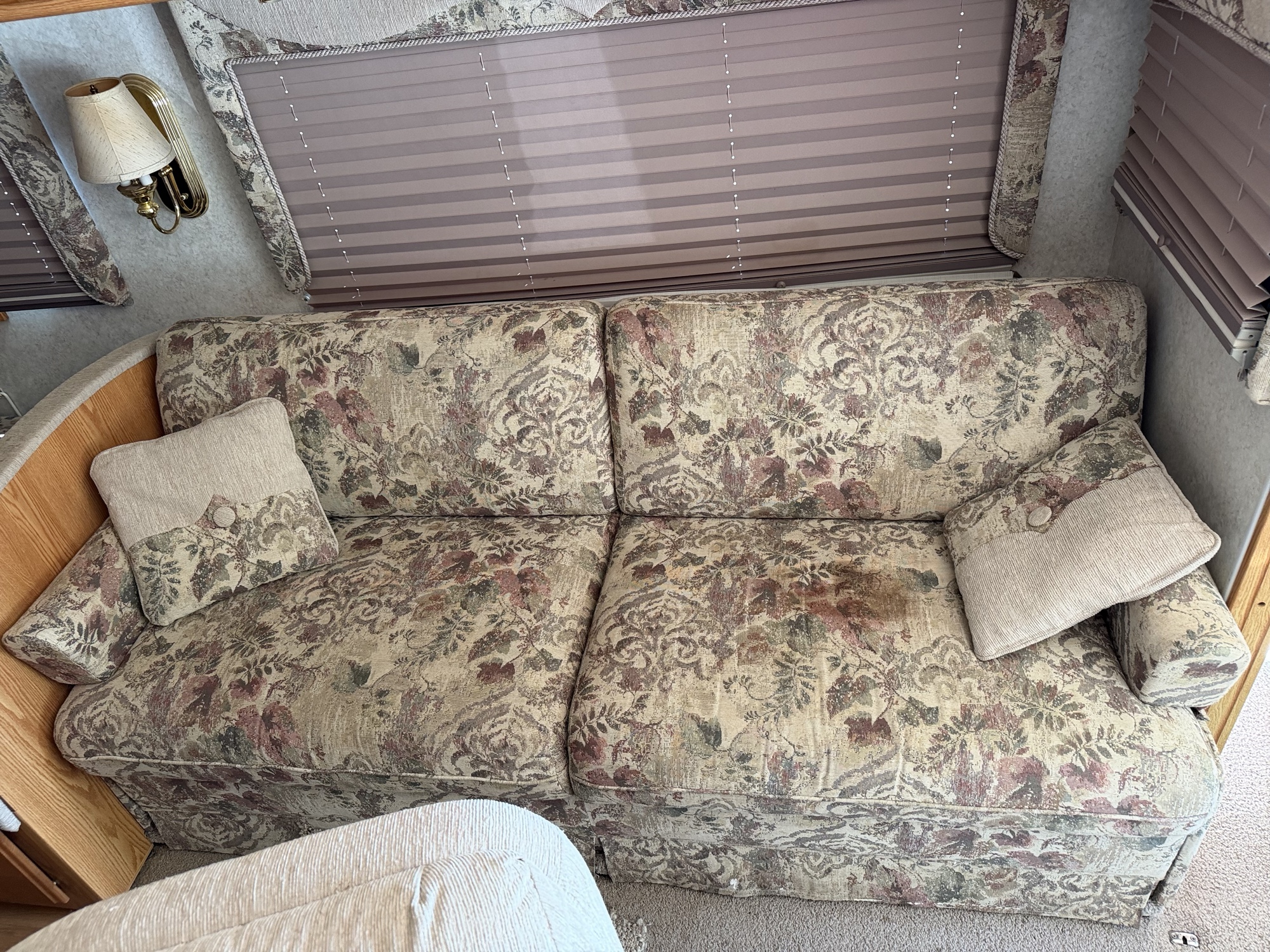 2000 ford stripped-chassis-motorhome - with 64127 miles for sale near elk-river, minnesota 106462_24_drv_rear_seat.jpg