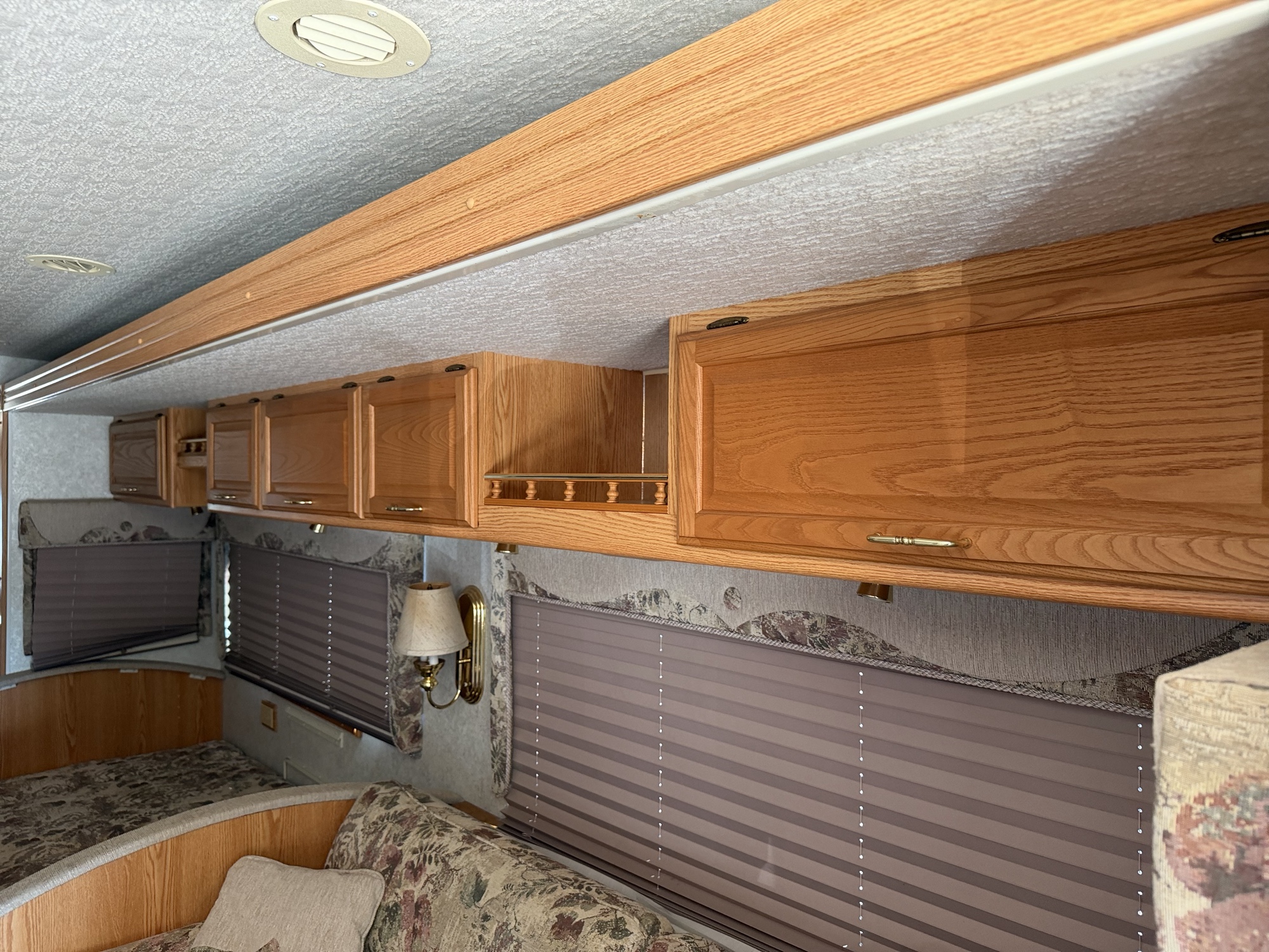 2000 ford stripped-chassis-motorhome - with 64127 miles for sale near elk-river, minnesota 106462_25_drv_rear_door_panel.jpg