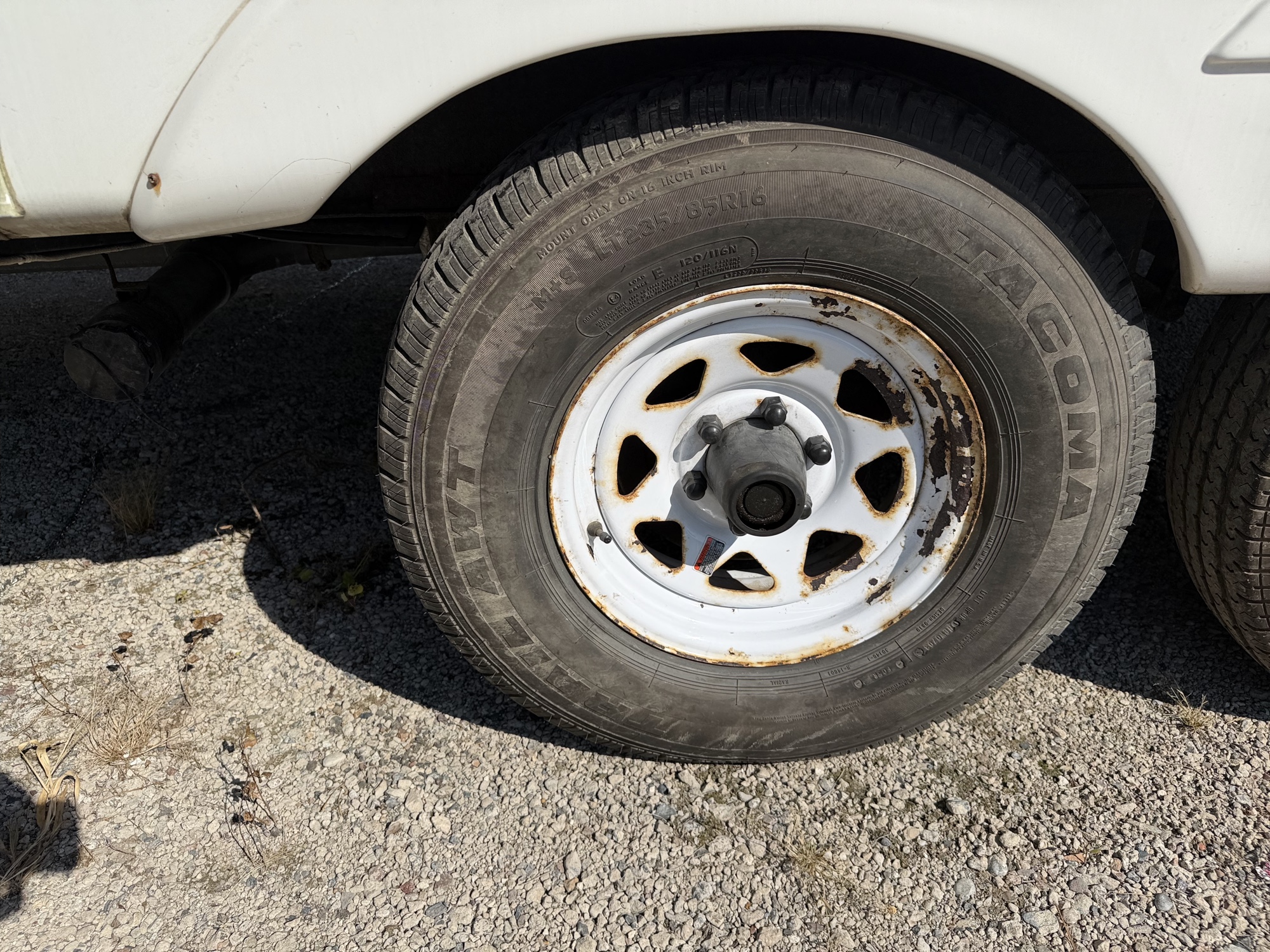 2003 keystone unknown - for sale near elk-river, minnesota 106463_12_drv_front_wheel.jpg