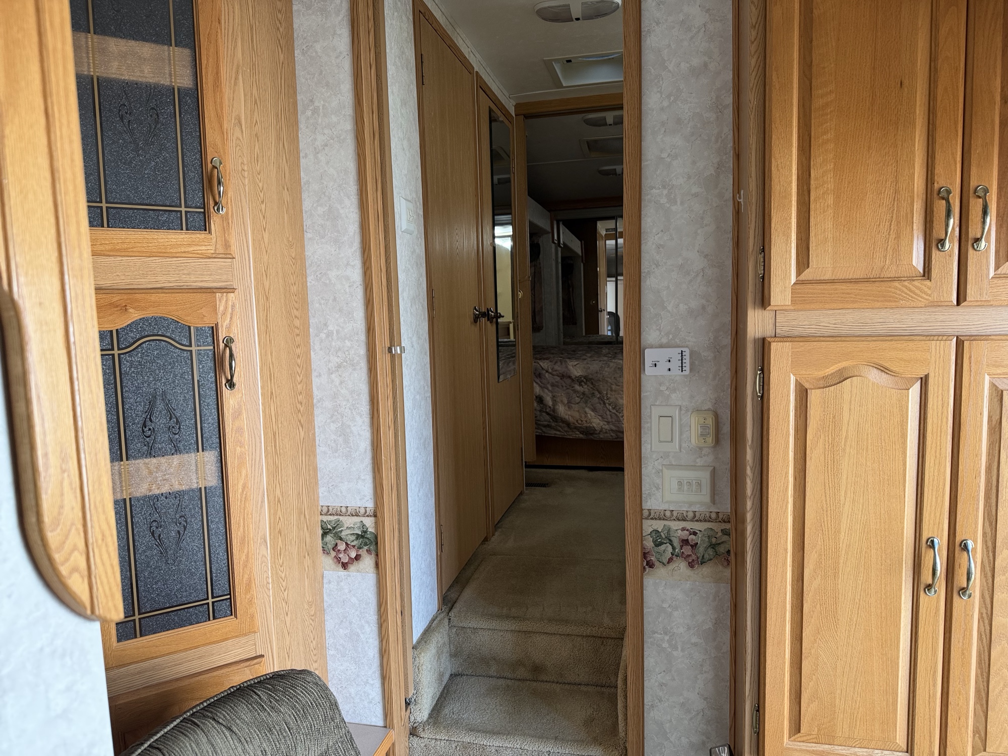 2003 keystone unknown - for sale near elk-river, minnesota 106463_23_driver_door_panel.jpg