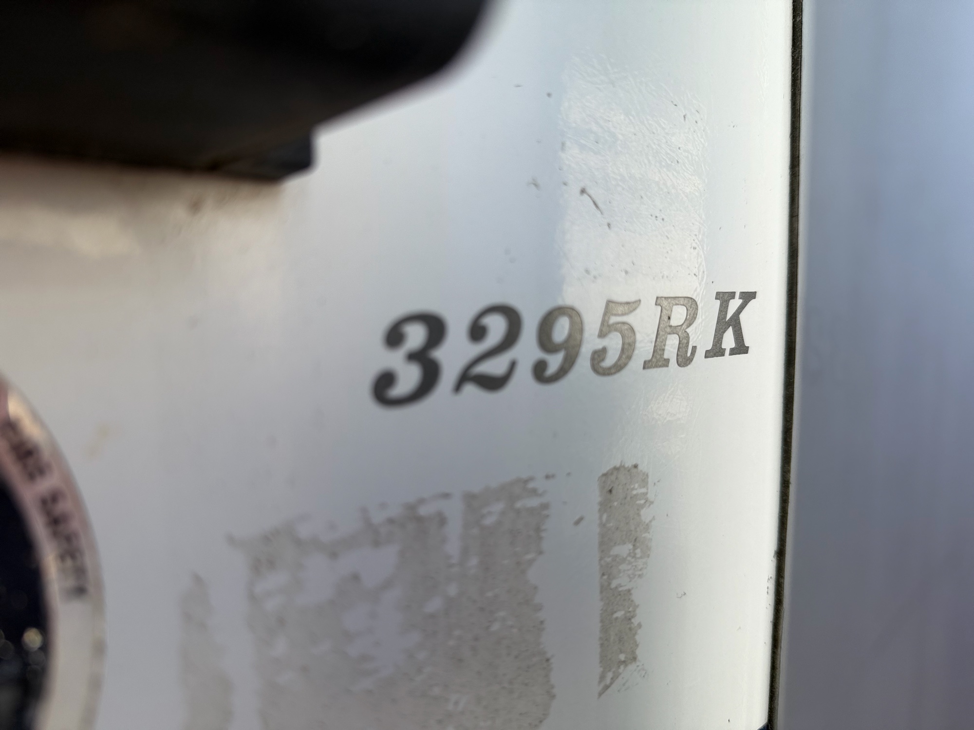2003 keystone unknown - for sale near elk-river, minnesota 106463_50_oil_dipstick.jpg