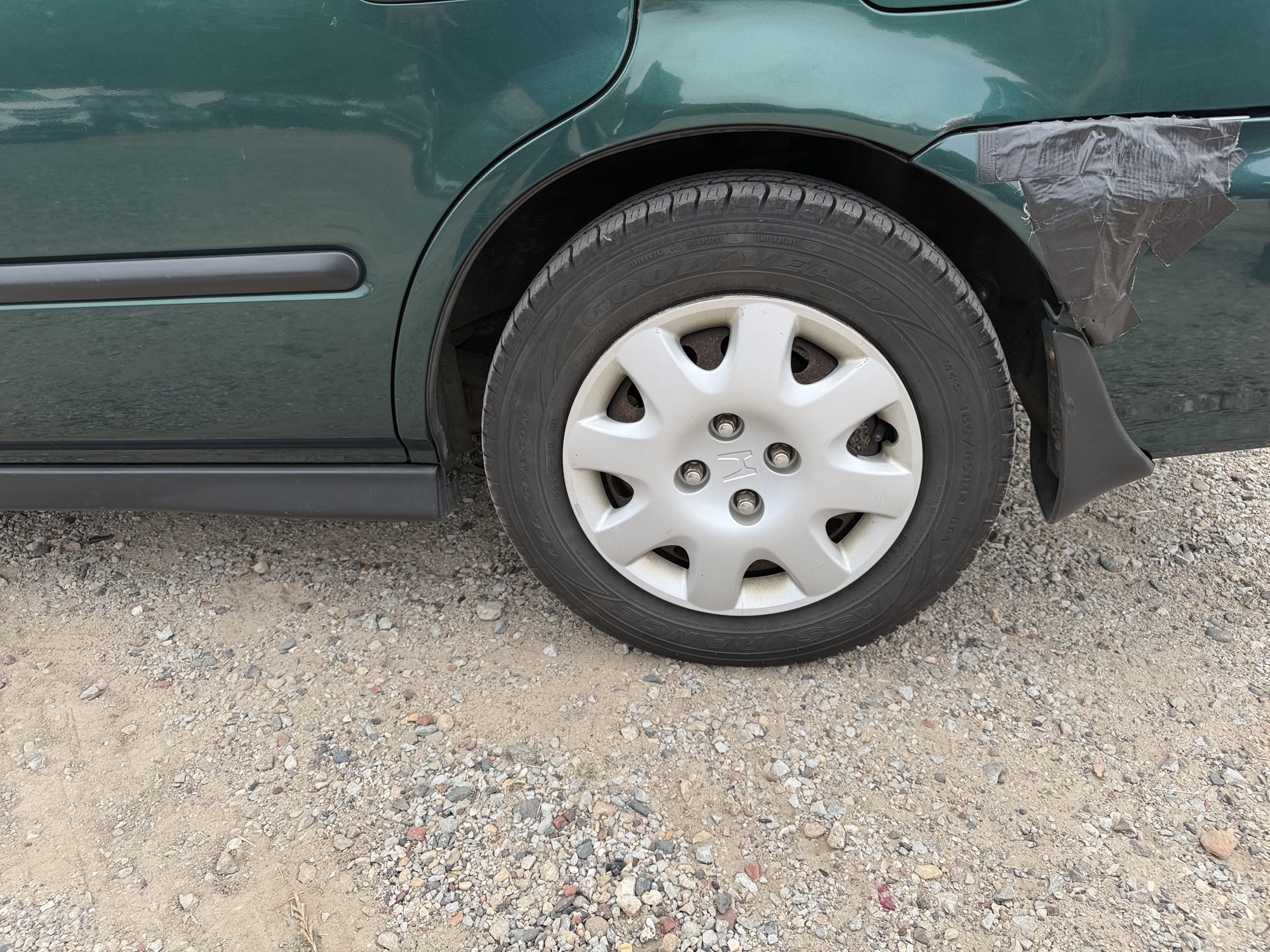 1999 honda civic lx-sedan with 126445 miles for sale near elk-river, minnesota 106465_13_rear_drv_wheel.jpg