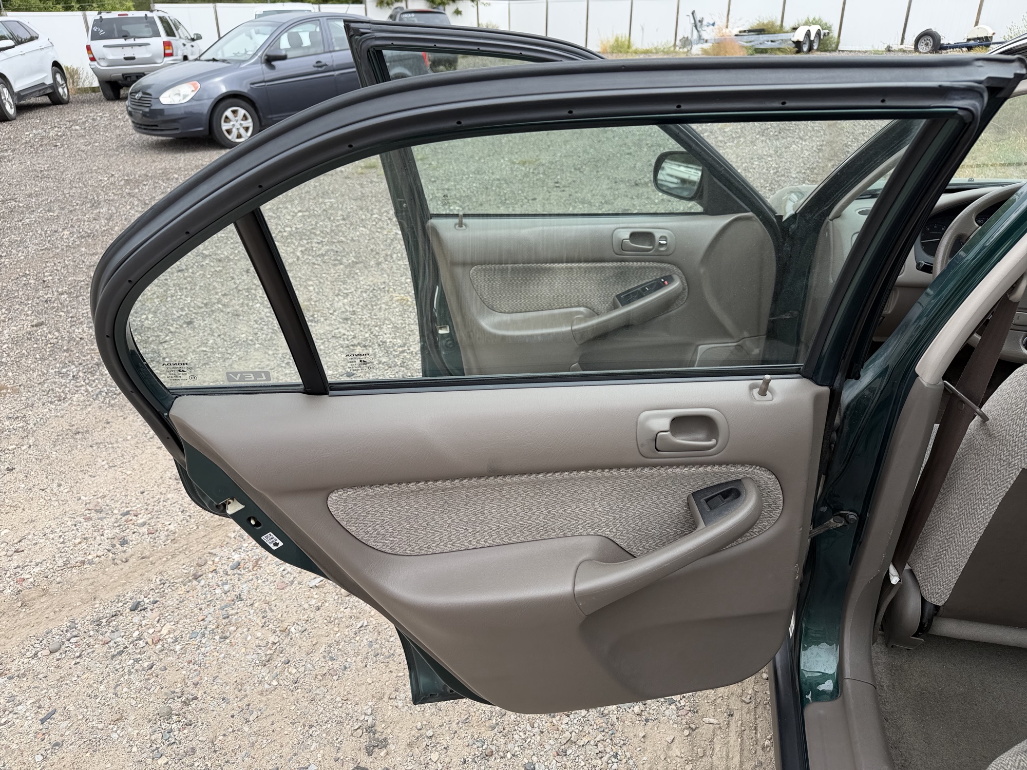1999 honda civic lx-sedan with 126445 miles for sale near elk-river, minnesota 106465_25_drv_rear_door_panel.jpg