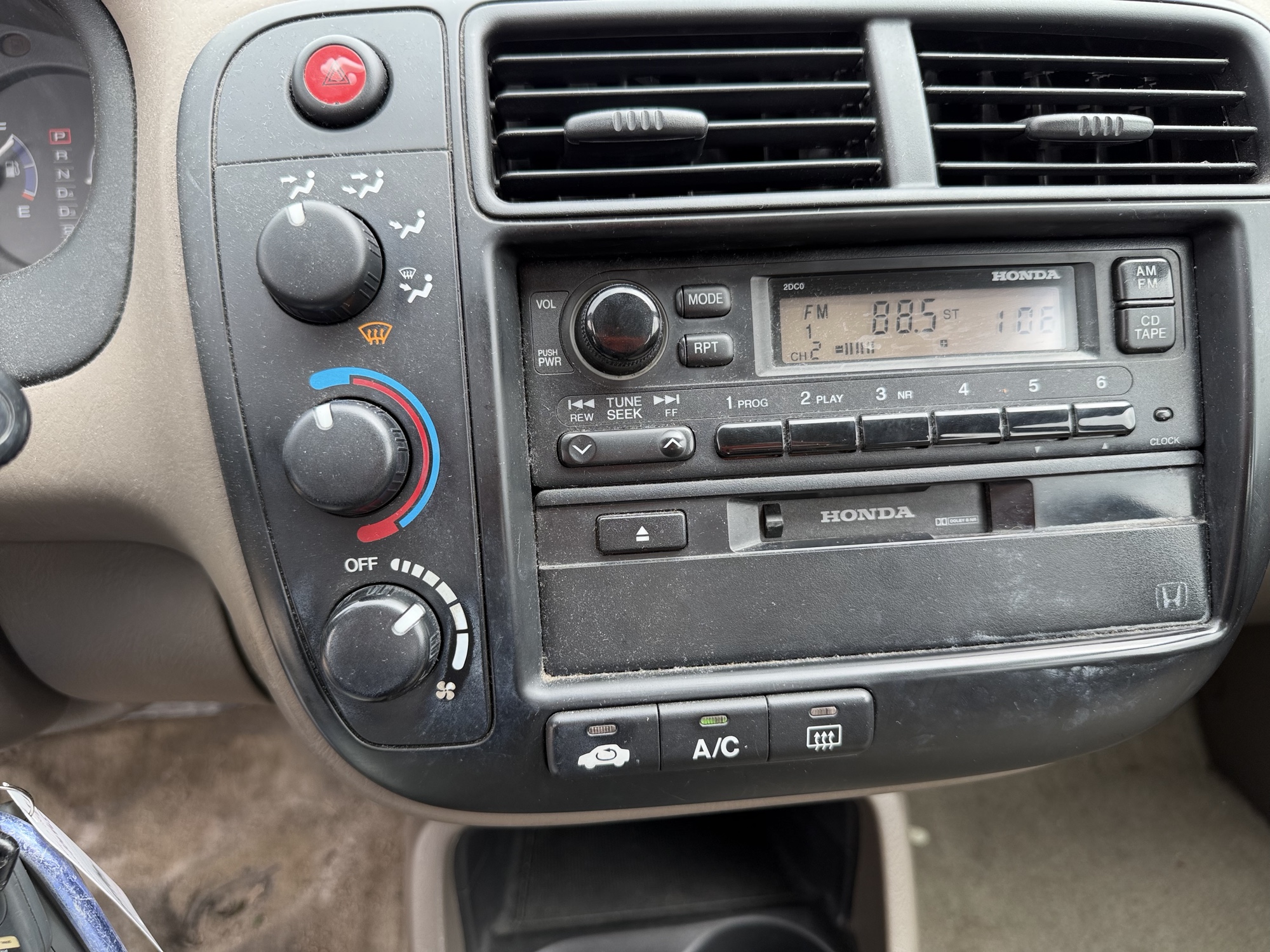 1999 honda civic lx-sedan with 126445 miles for sale near elk-river, minnesota 106465_40_climate_control.jpg