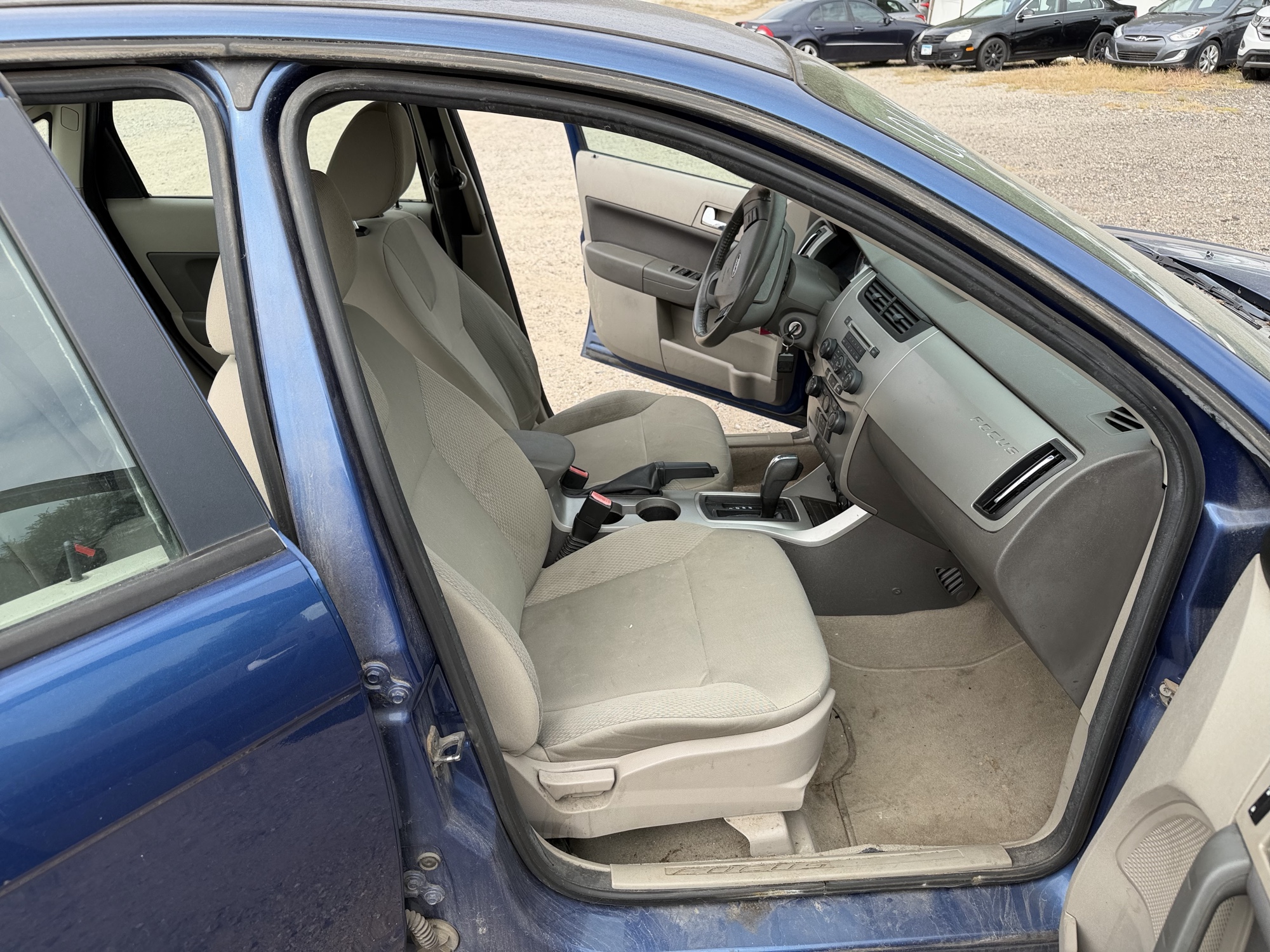 2008 ford focus ses-sedan with 139978 miles for sale near elk-river, minnesota 106466_31_passenger_seat.jpg