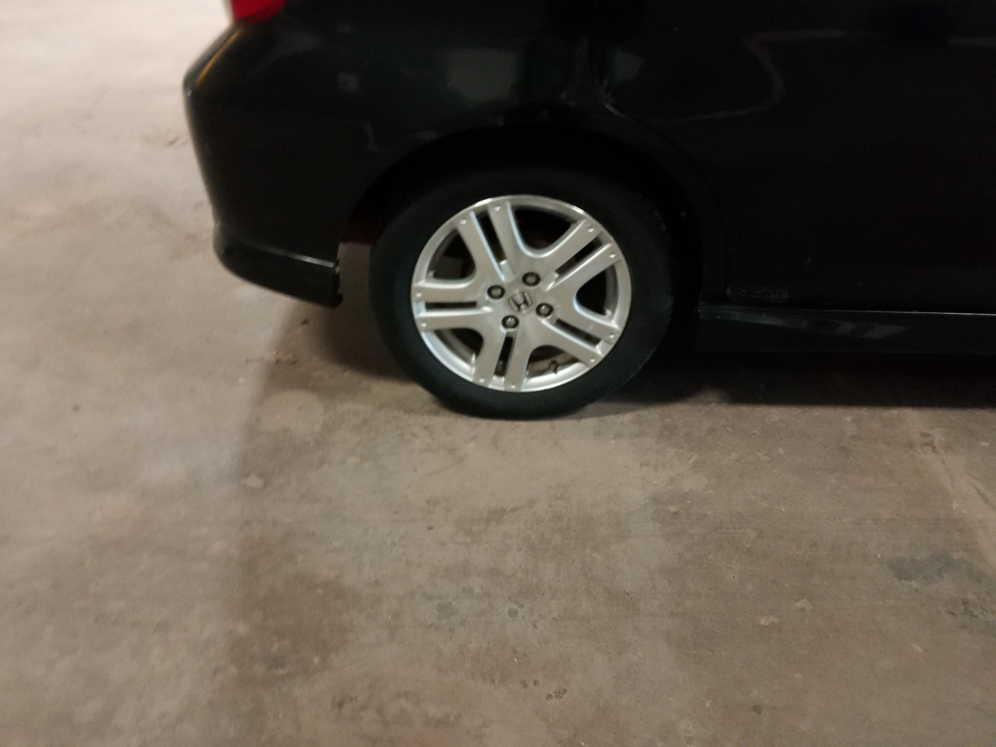 2008 honda fit sport-5-speed-at with 133721 miles for sale near elk-river, minnesota 106467_14_rear_pass_wheel.jpg