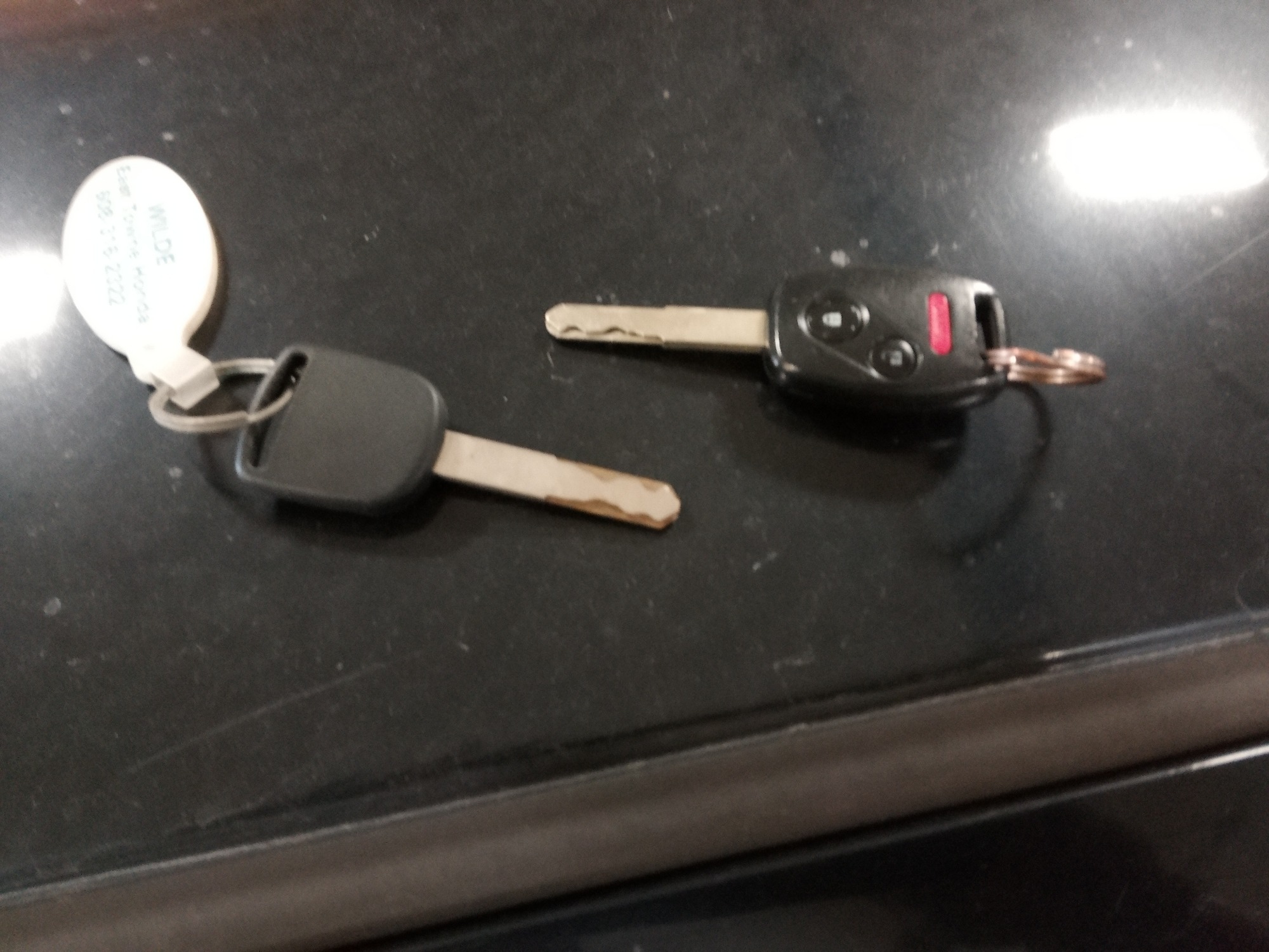 2008 honda fit sport-5-speed-at with 133721 miles for sale near elk-river, minnesota 106467_51_keys.jpg