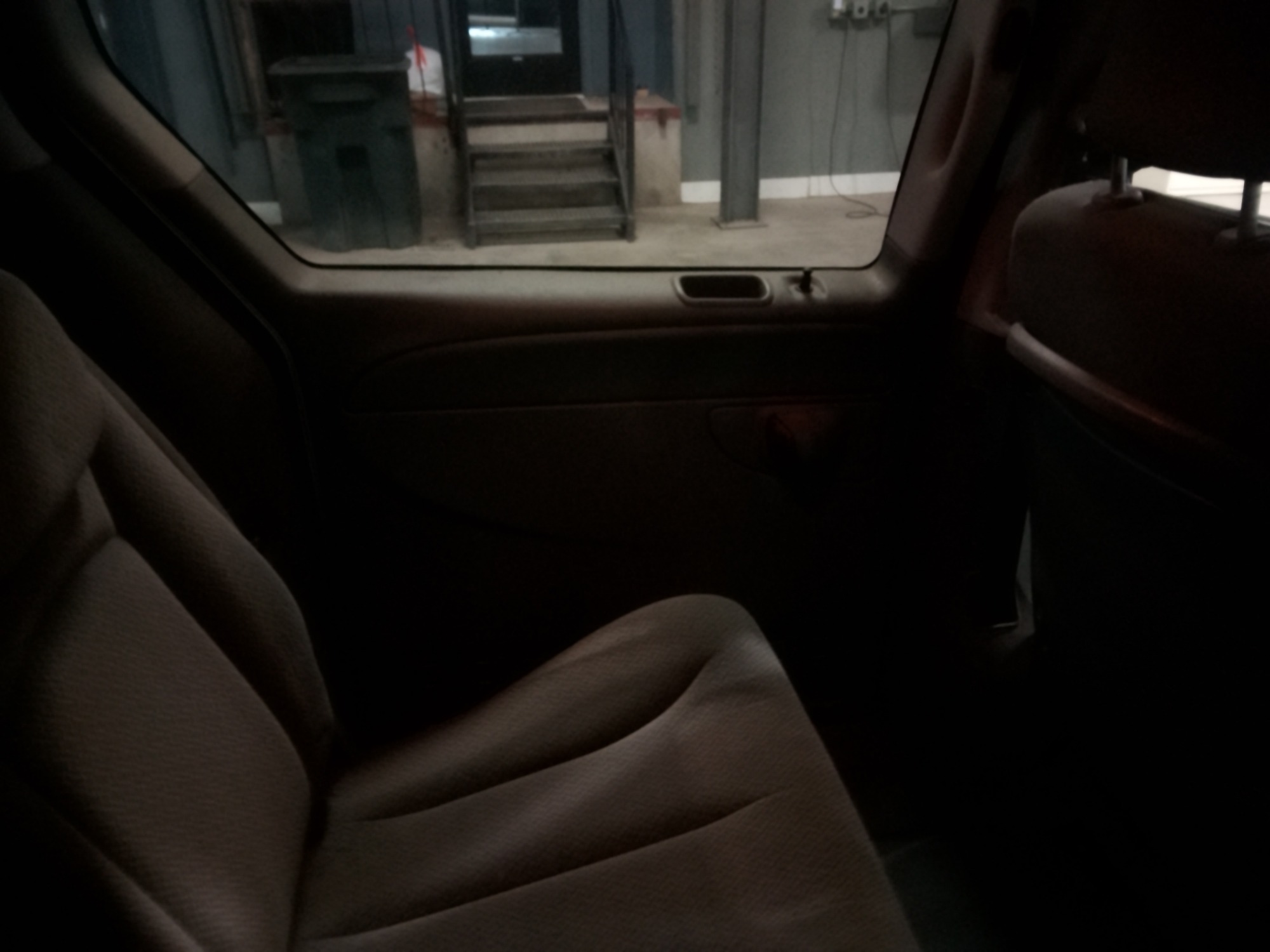 2005 dodge grand-caravan sxt with 208381 miles for sale near elk-river, minnesota 106468_25_drv_rear_door_panel.jpg