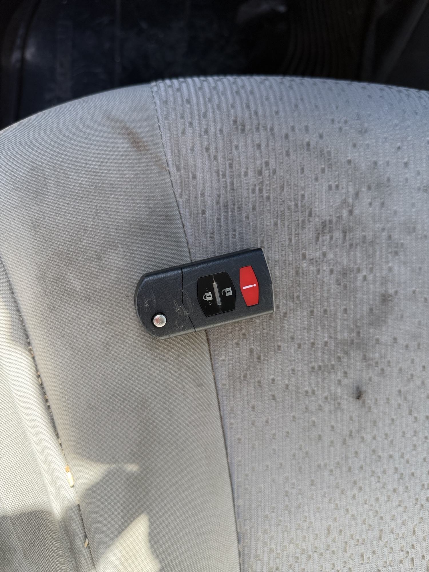 2012 mazda mazda5 sport with 102456 miles for sale near elk-river, minnesota 106470_51_keys.jpg