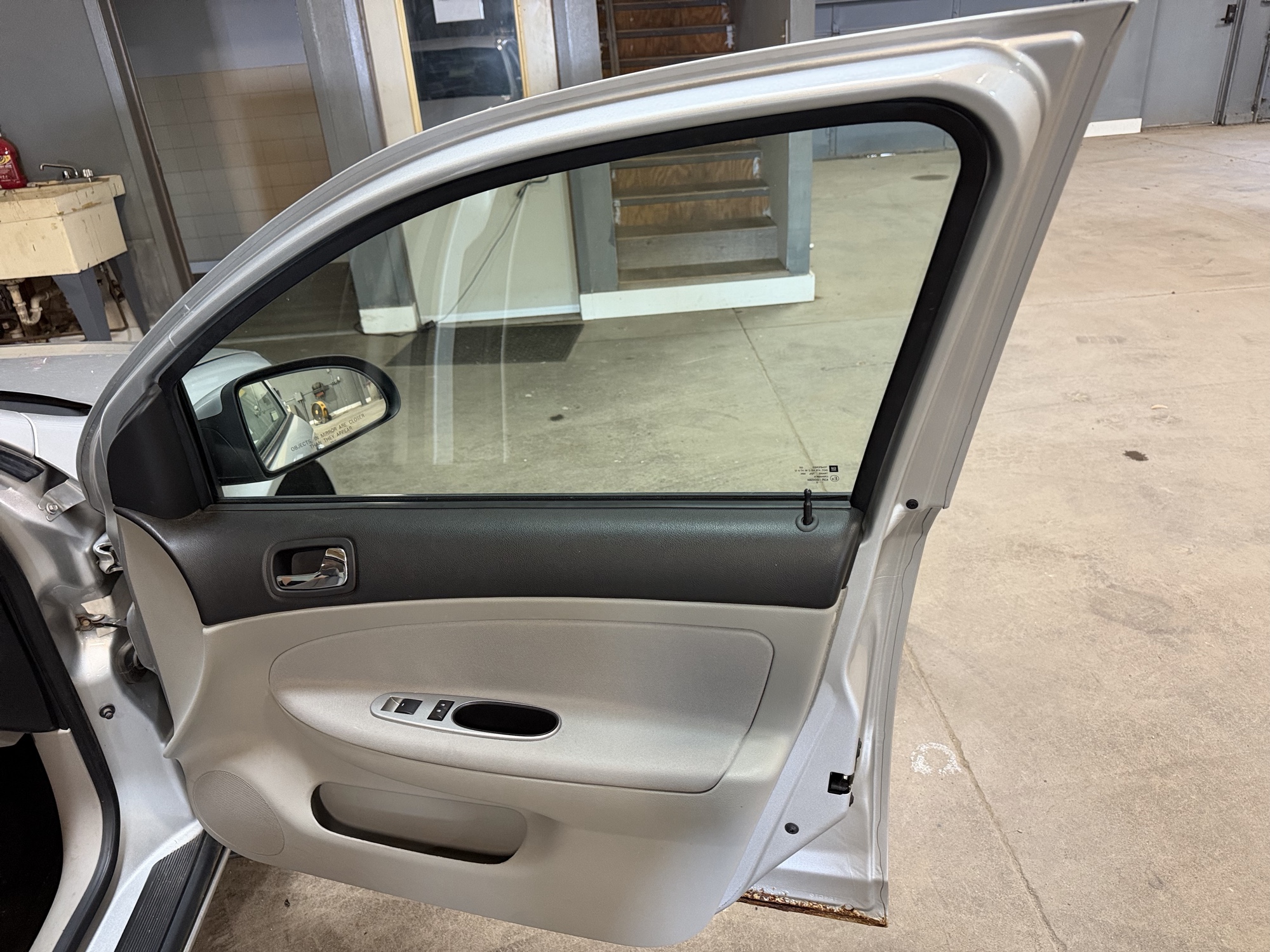 2010 chevrolet cobalt lt1-sedan with 131193 miles for sale near elk-river, minnesota 106471_32_passenger_door_panel.jpg