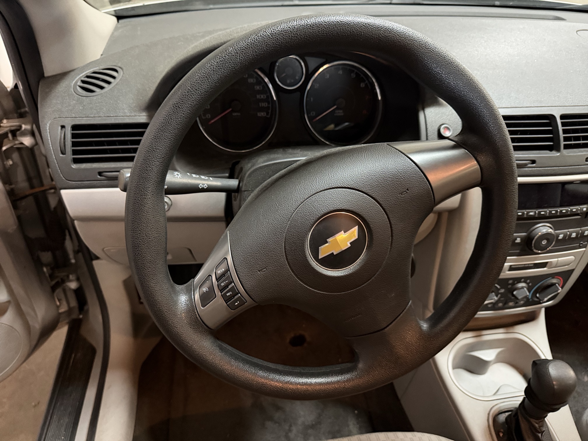 2010 chevrolet cobalt lt1-sedan with 131193 miles for sale near elk-river, minnesota 106471_36_steering_wheel.jpg