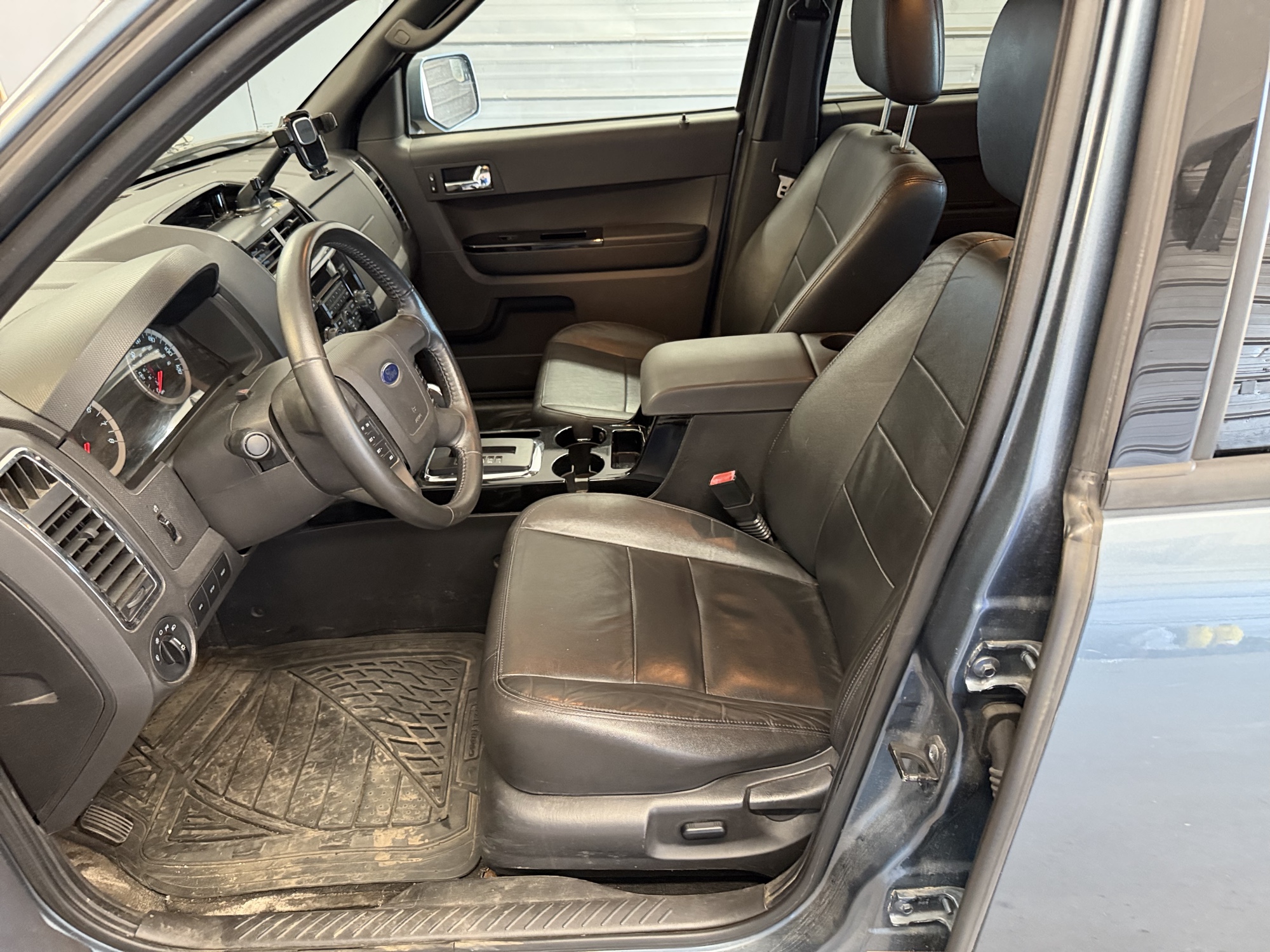 2011 ford escape limited-4wd with 142385 miles for sale near elk-river, minnesota 106472_22_driver_seat.jpg