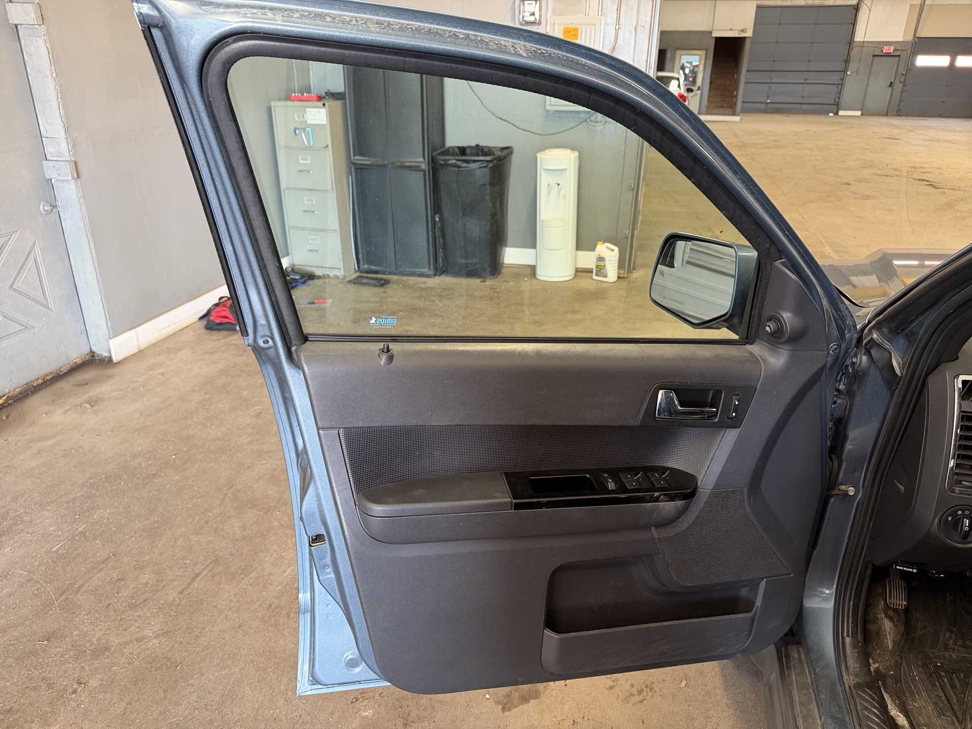 2011 ford escape limited-4wd with 142385 miles for sale near elk-river, minnesota 106472_23_driver_door_panel.jpg
