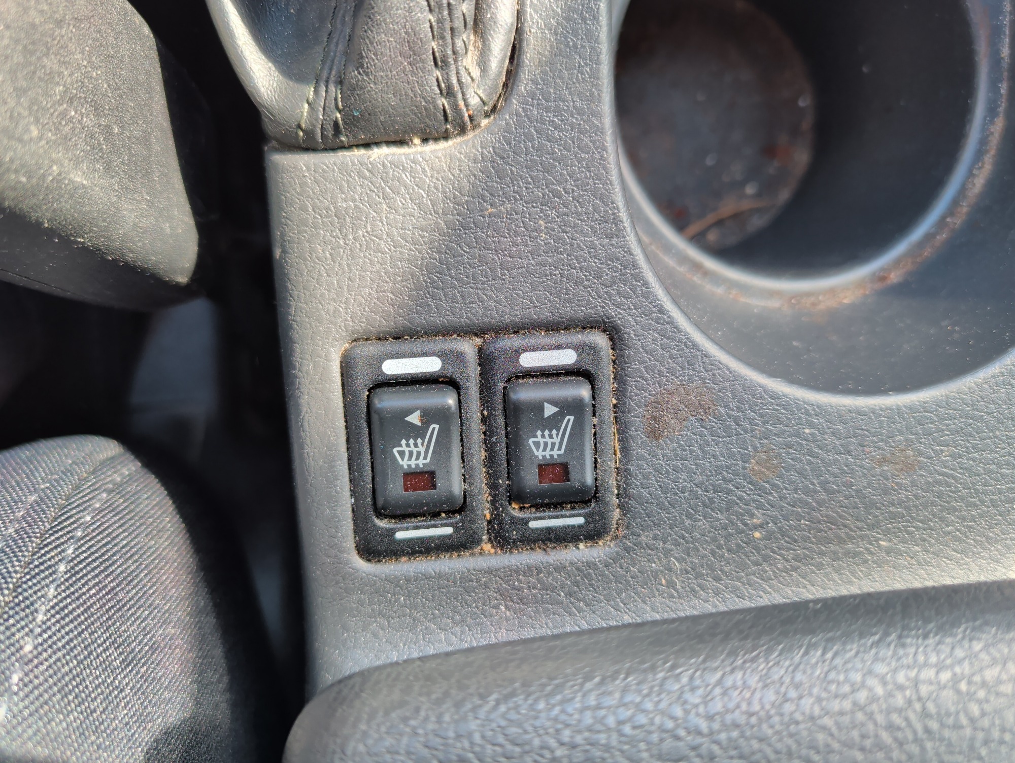 2008 subaru outback sport with 178675 miles for sale near elk-river, minnesota 106473_42_heated_seat_switches.jpg