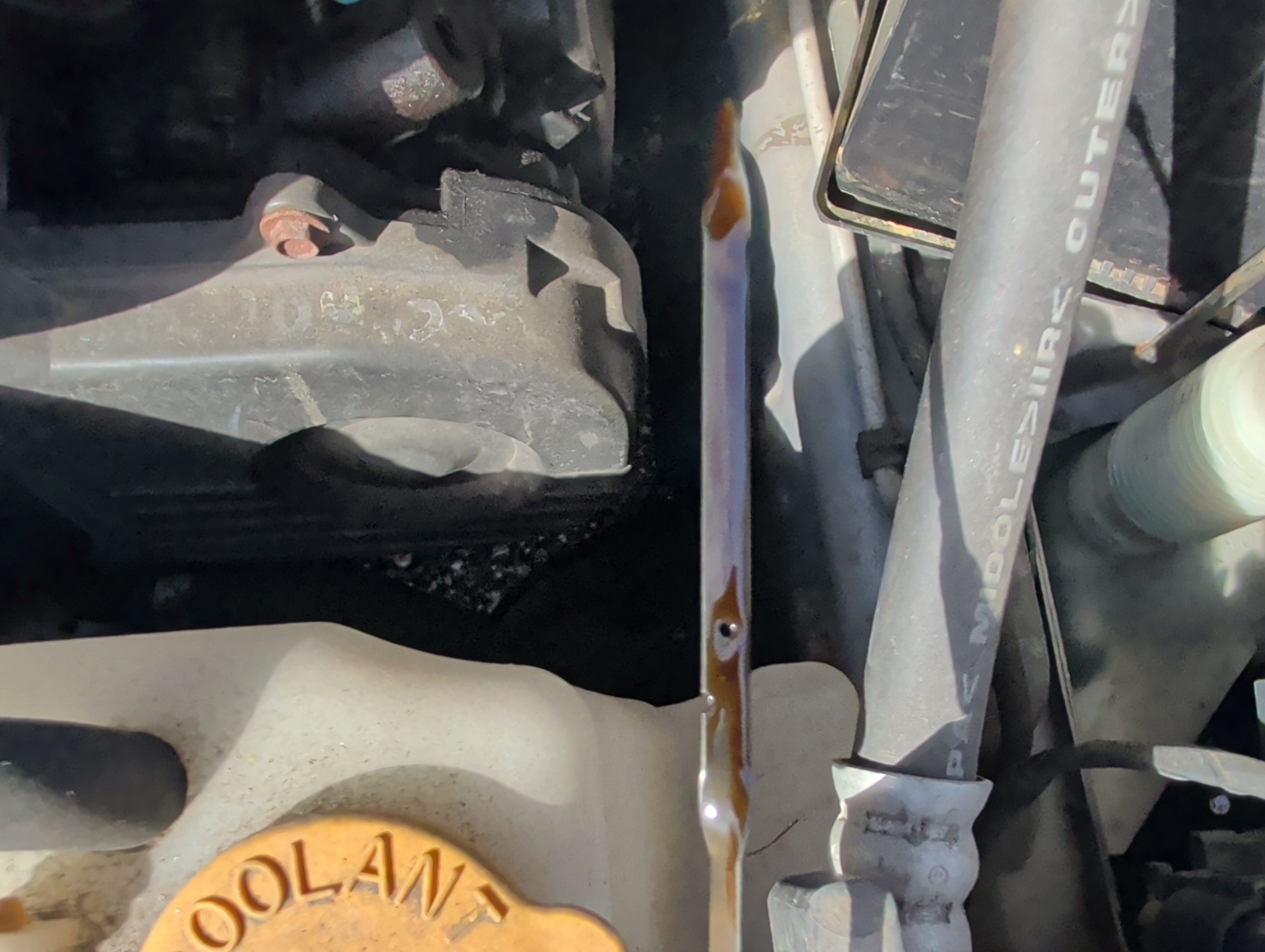 2008 subaru outback sport with 178675 miles for sale near elk-river, minnesota 106473_50_oil_dipstick.jpg