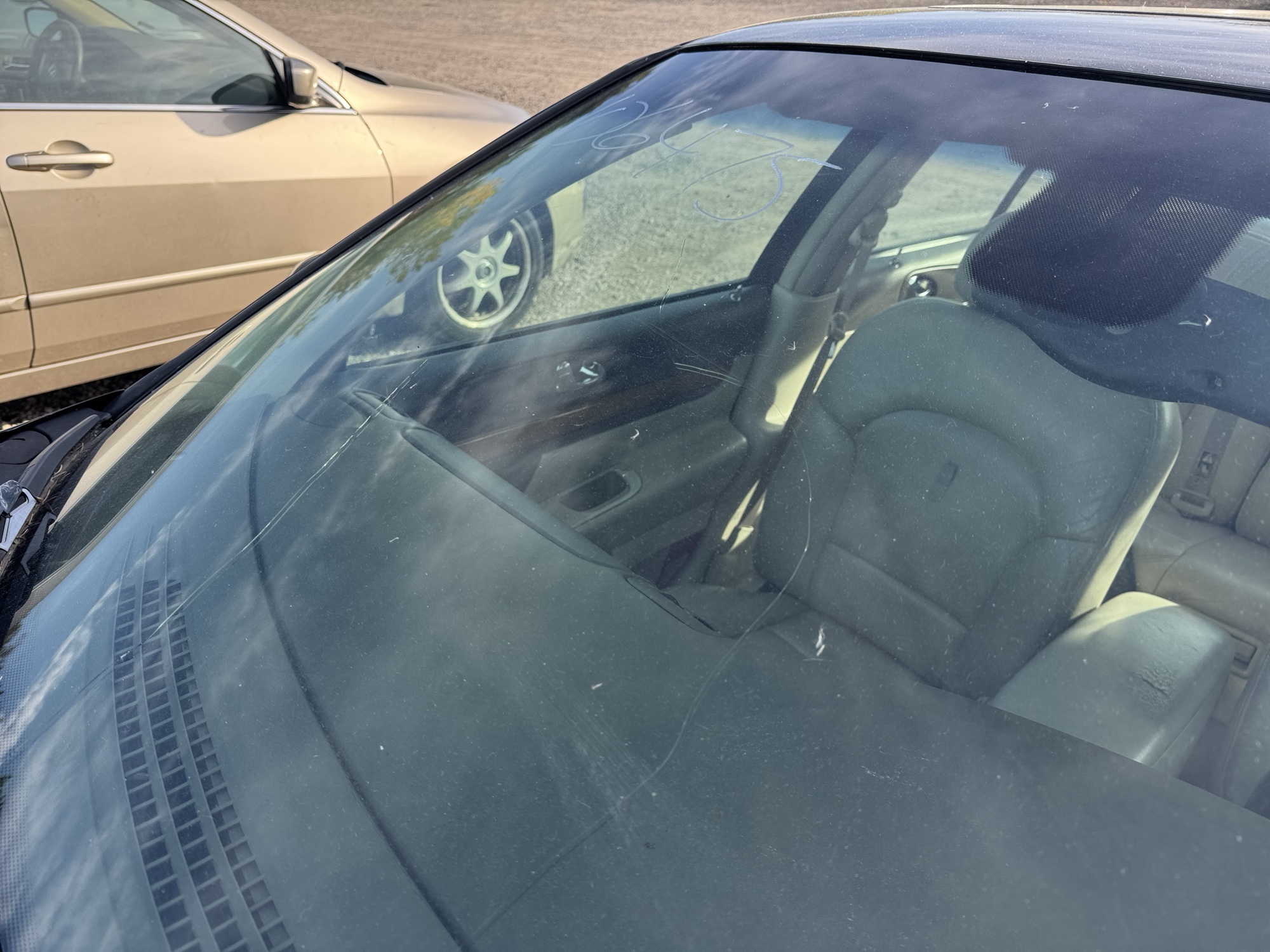 2002 lincoln continental base for sale near Elk River, Minnesota 106475_09_front_windshield.jpg