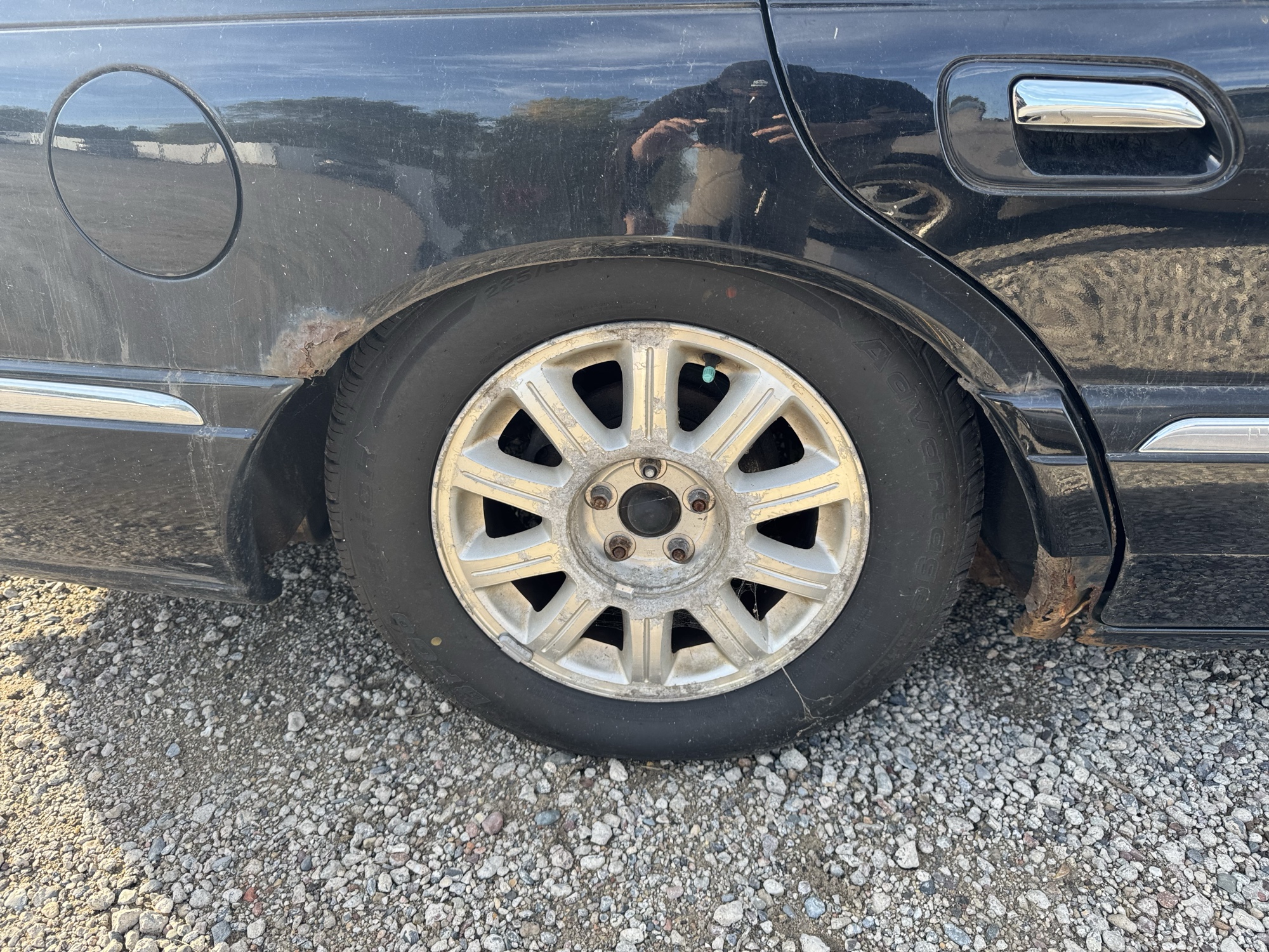 2002 lincoln continental base for sale near Elk River, Minnesota 106475_14_rear_pass_wheel.jpg