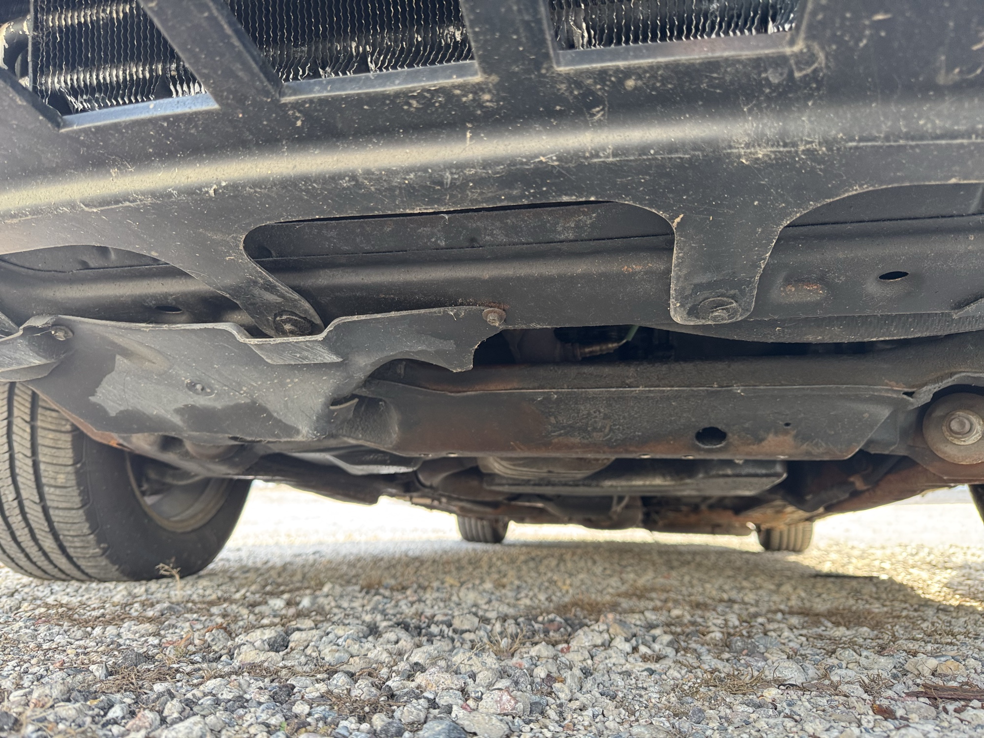 2002 lincoln continental base for sale near Elk River, Minnesota 106475_16_undercar_front.jpg
