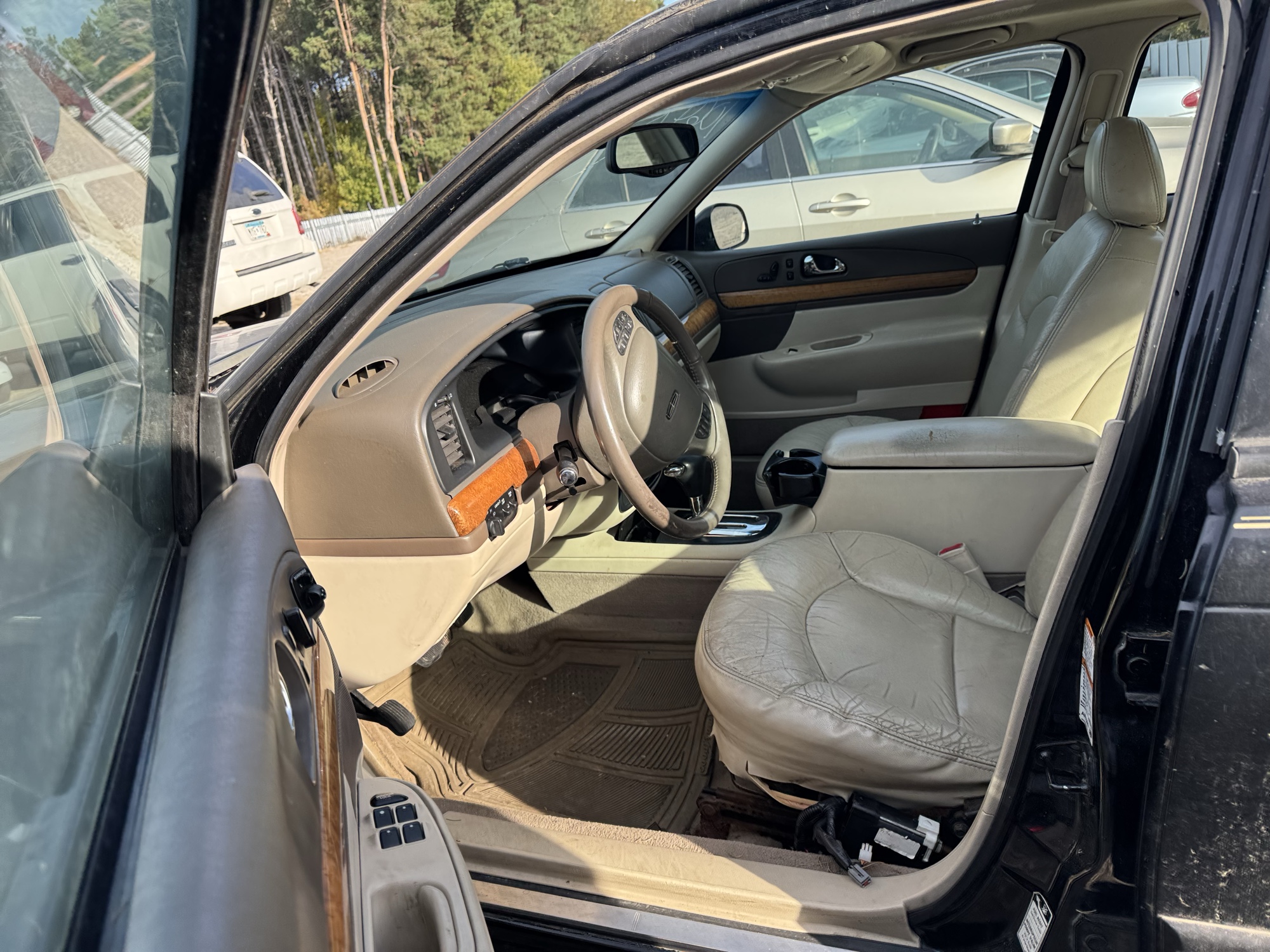 2002 lincoln continental base for sale near Elk River, Minnesota 106475_22_driver_seat.jpg