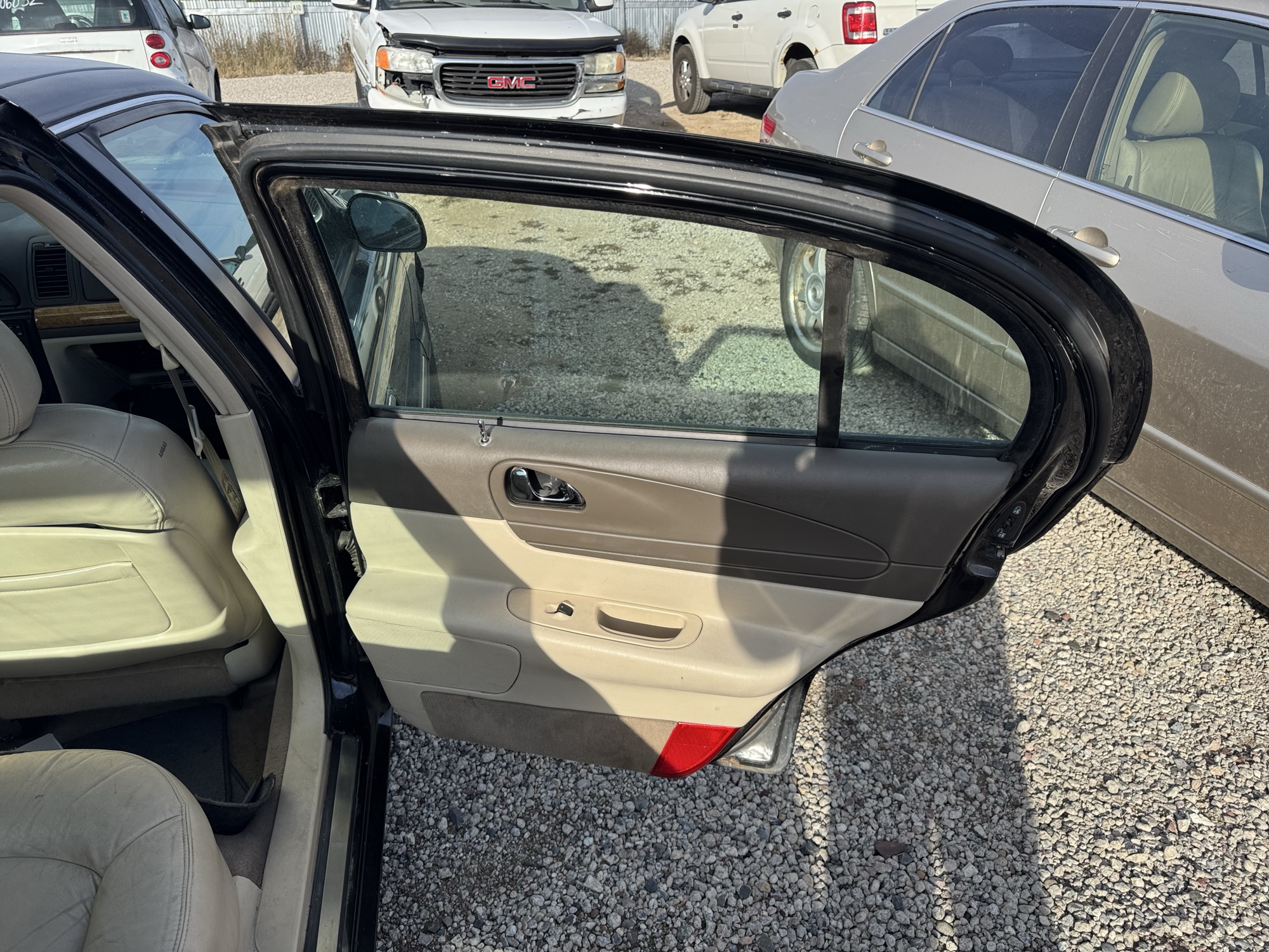 2002 lincoln continental base for sale near Elk River, Minnesota 106475_30_pass_rear_door_panel.jpg