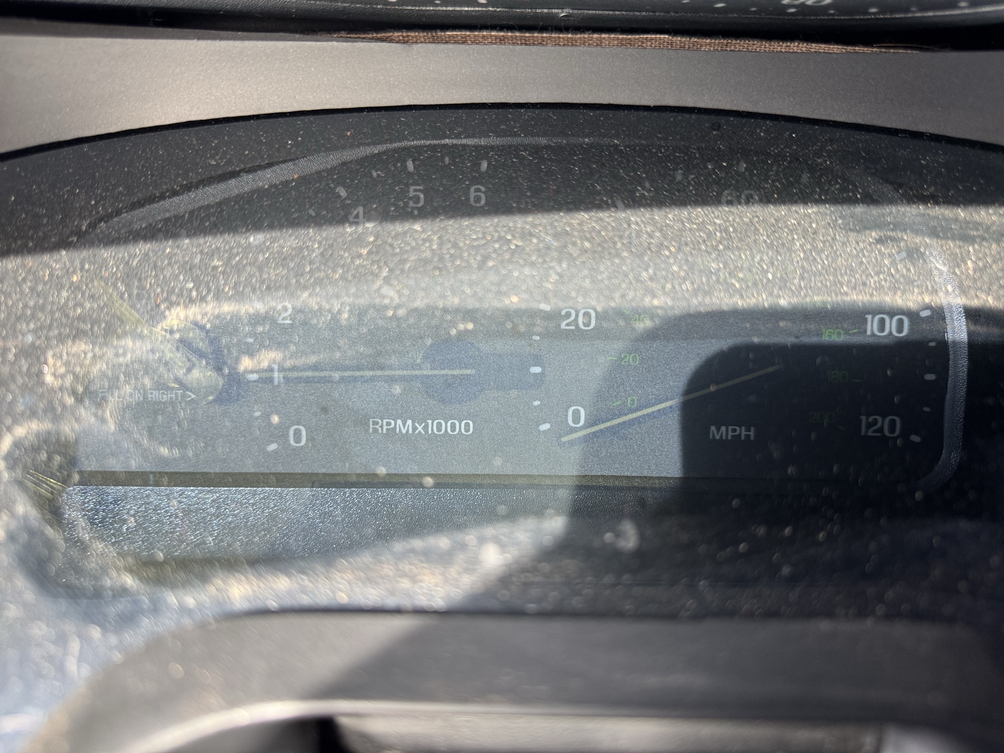 2002 lincoln continental base for sale near Elk River, Minnesota 106475_44_mileage_closeup.jpg