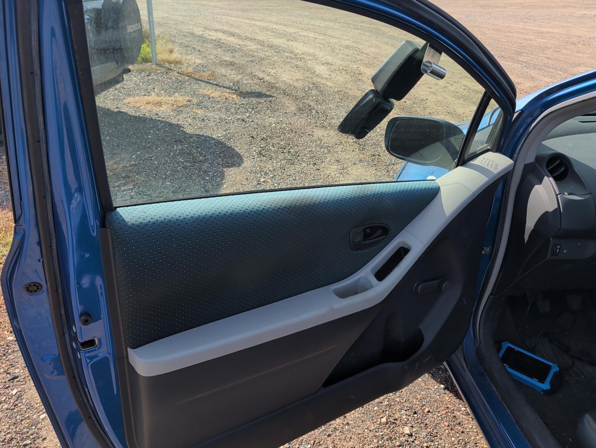 2008 toyota yaris liftback with 125476 miles for sale near elk-river, minnesota 106476_23_driver_door_panel.jpg