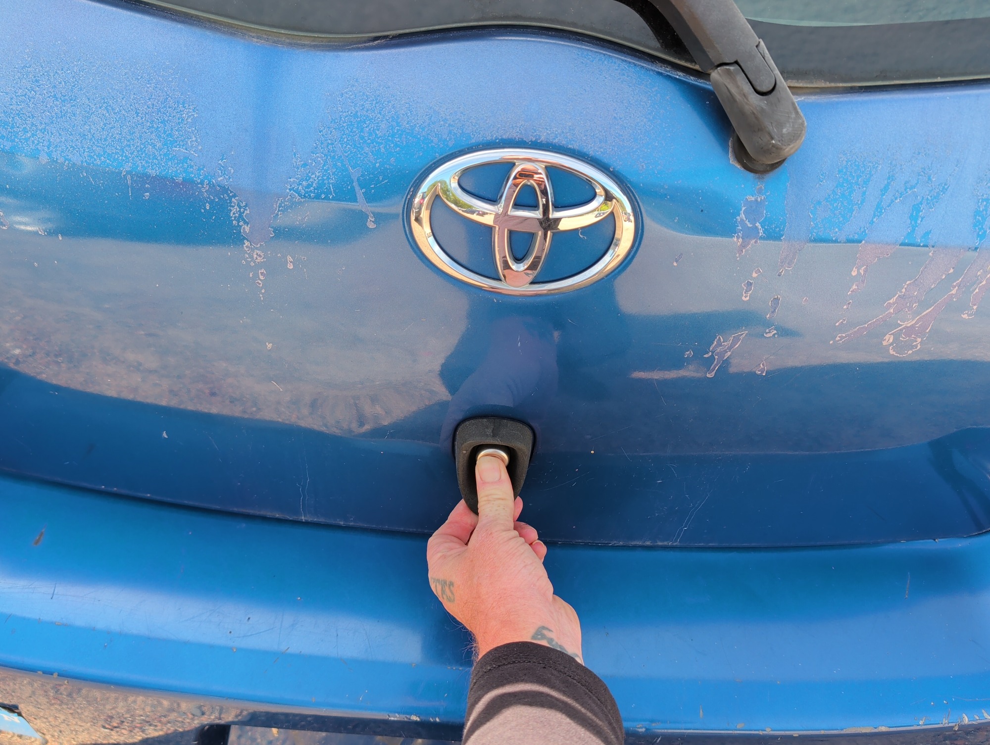 2008 toyota yaris liftback with 125476 miles for sale near elk-river, minnesota 106476_26_trunk.jpg