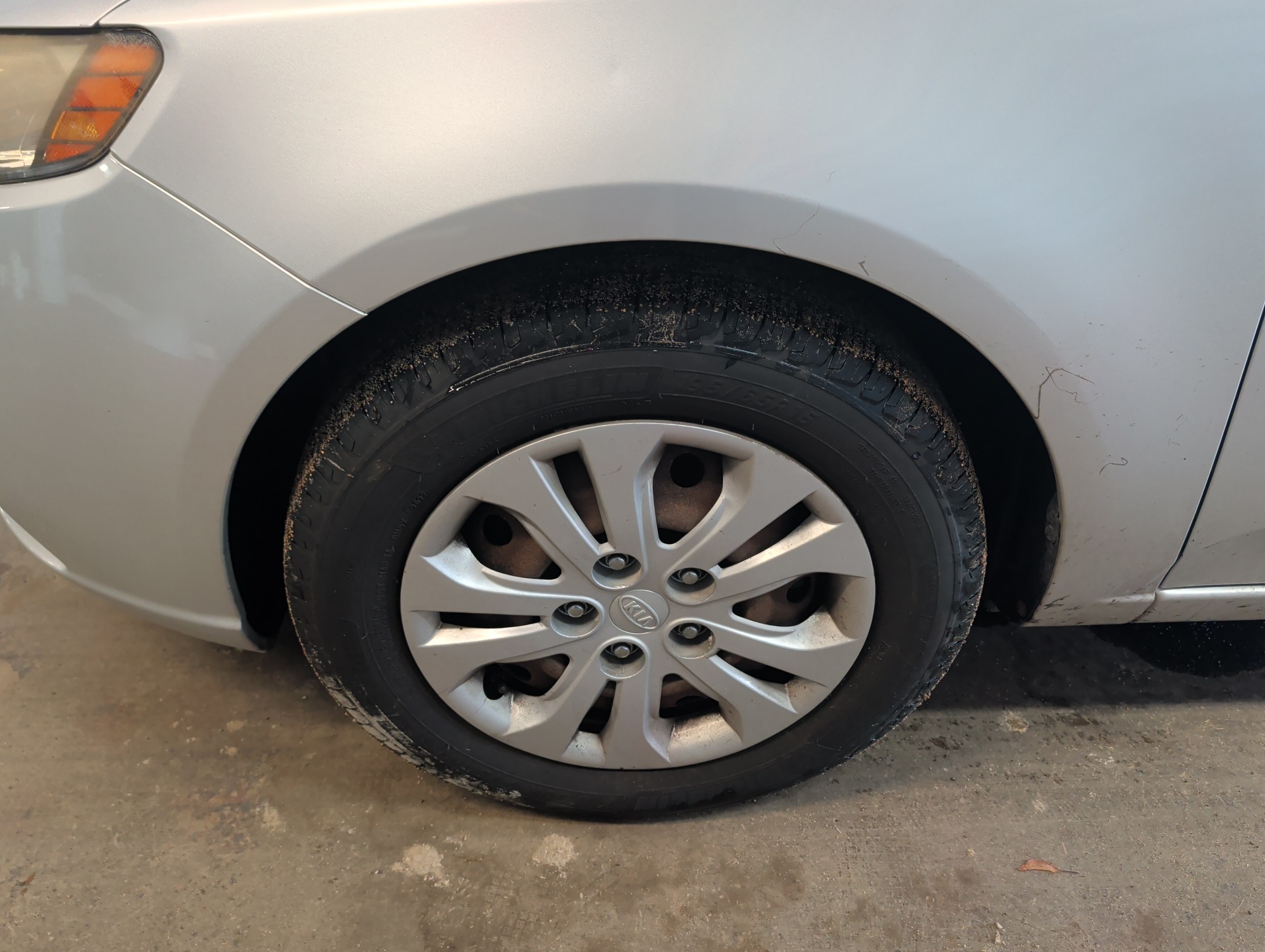 2011 kia forte ex with 132365 miles for sale near elk-river, minnesota 106477_12_drv_front_wheel.jpg